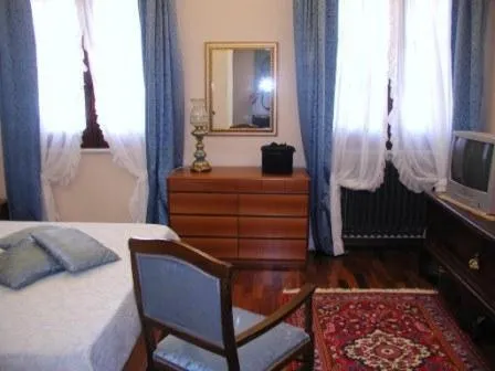 Bed in Villa Clementine