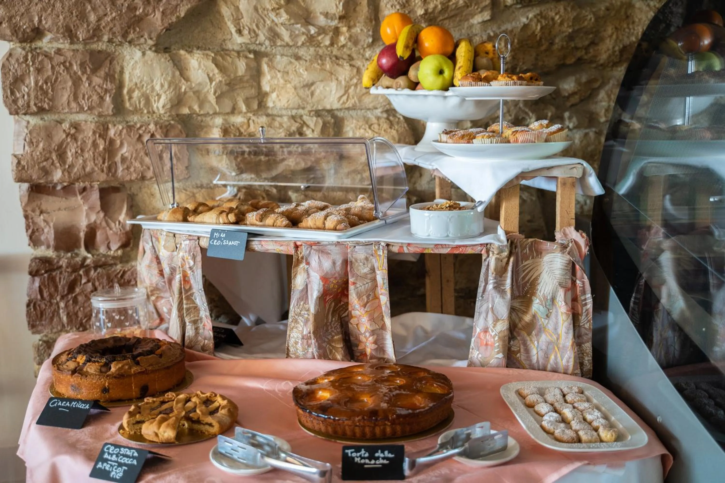 Buffet breakfast in Hotel Belvedere