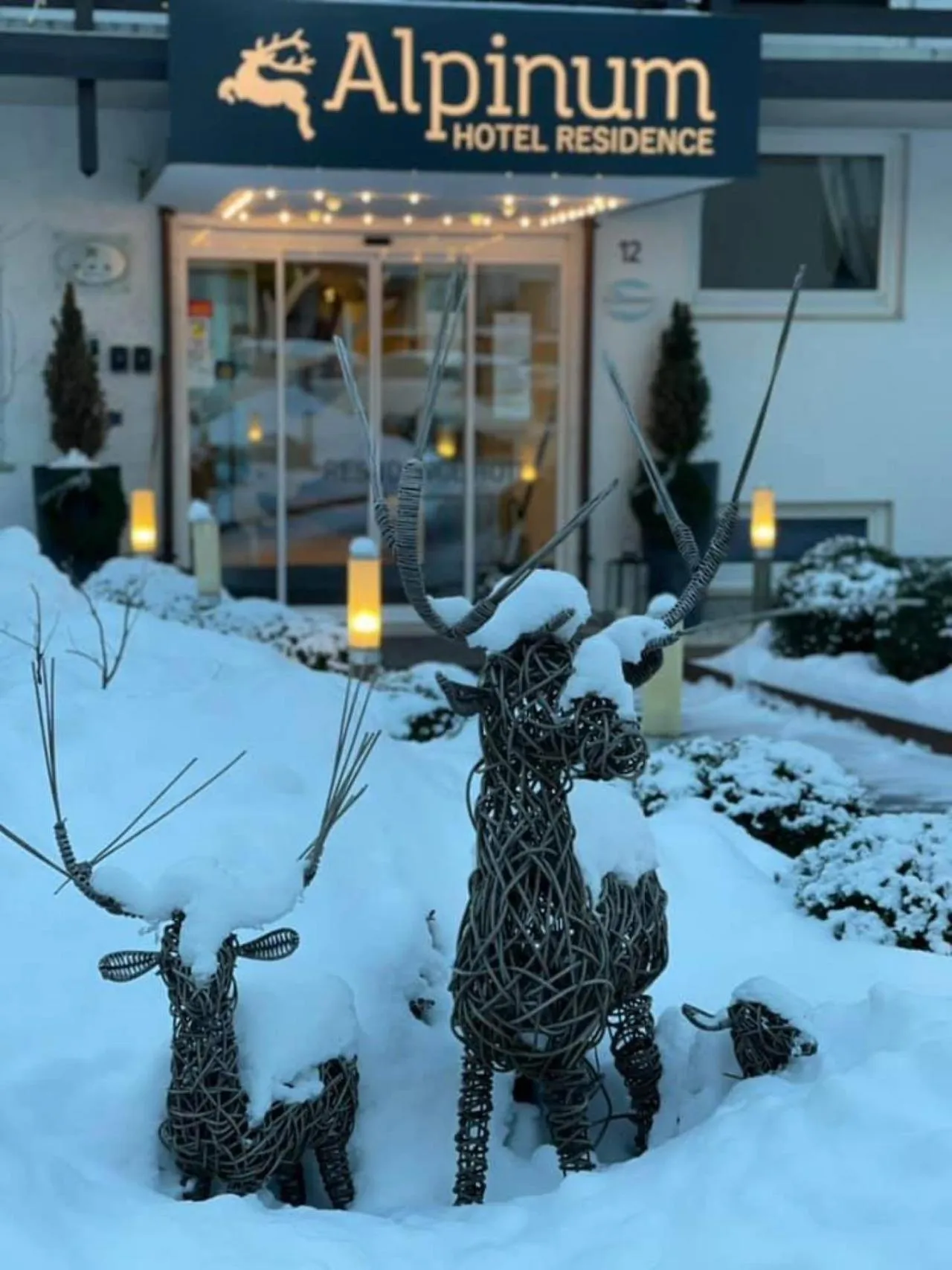 Facade/entrance in Residence Hotel Alpinum