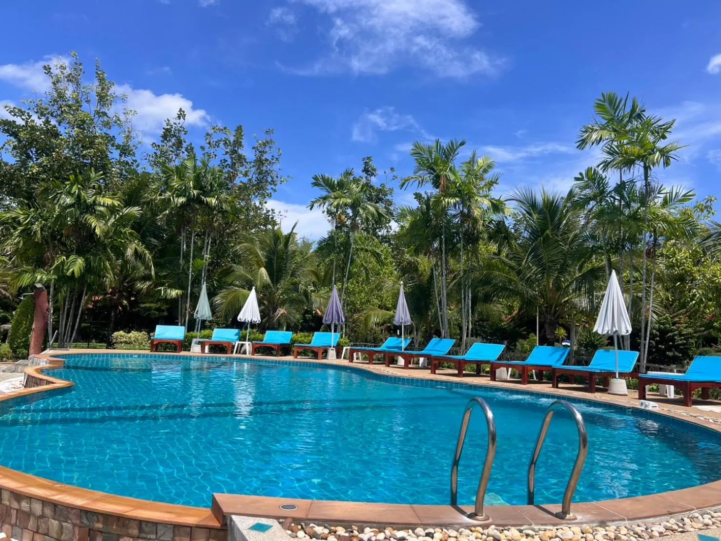 Pool view in Diamond Beach Resort