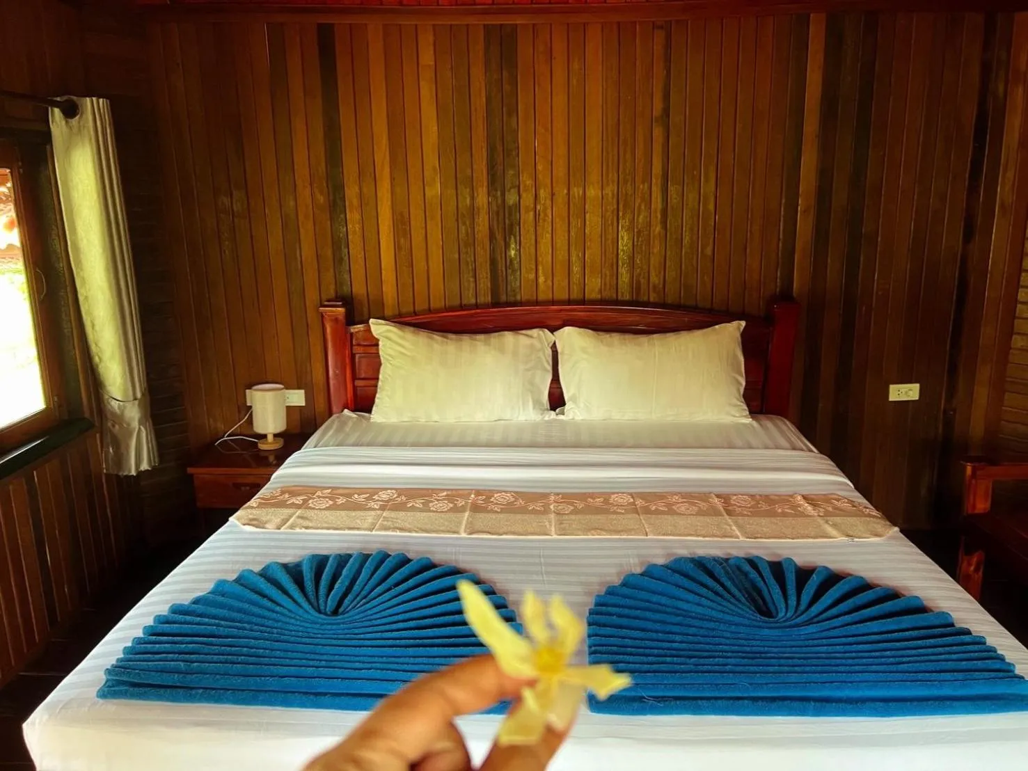 Bed in Diamond Beach Resort