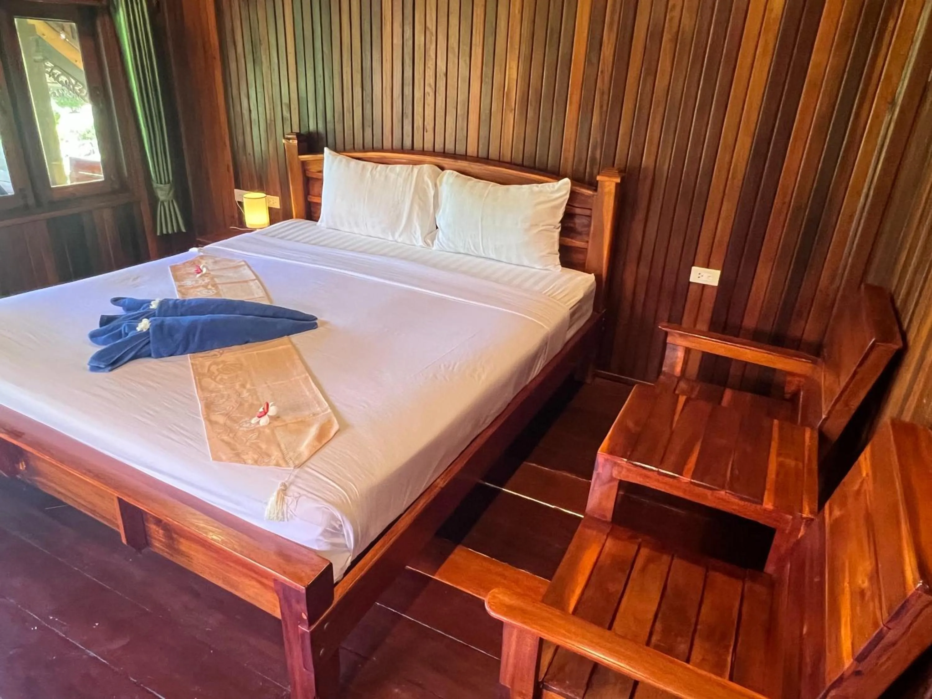 Bed in Diamond Beach Resort