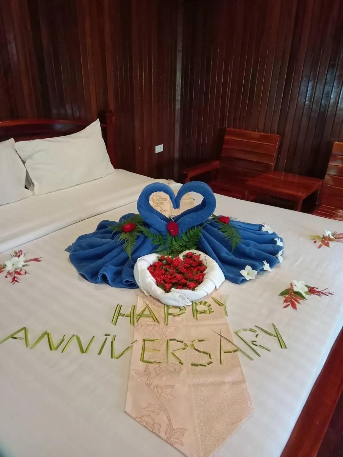 Bed in Diamond Beach Resort