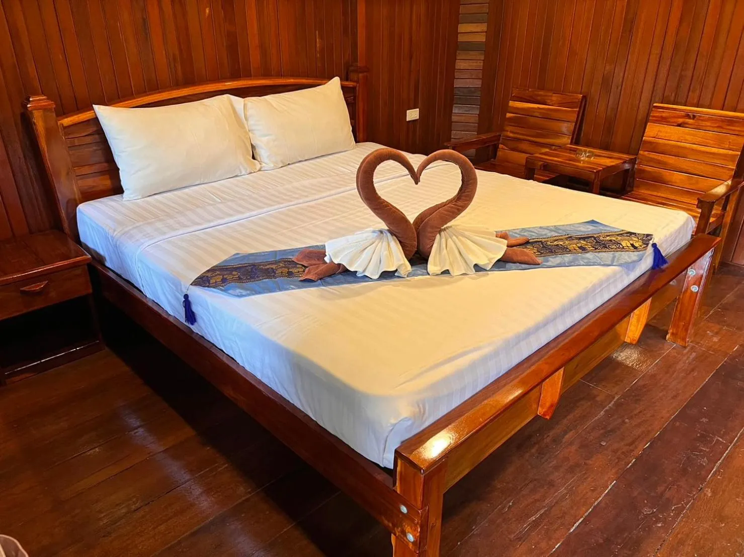 Bed in Diamond Beach Resort