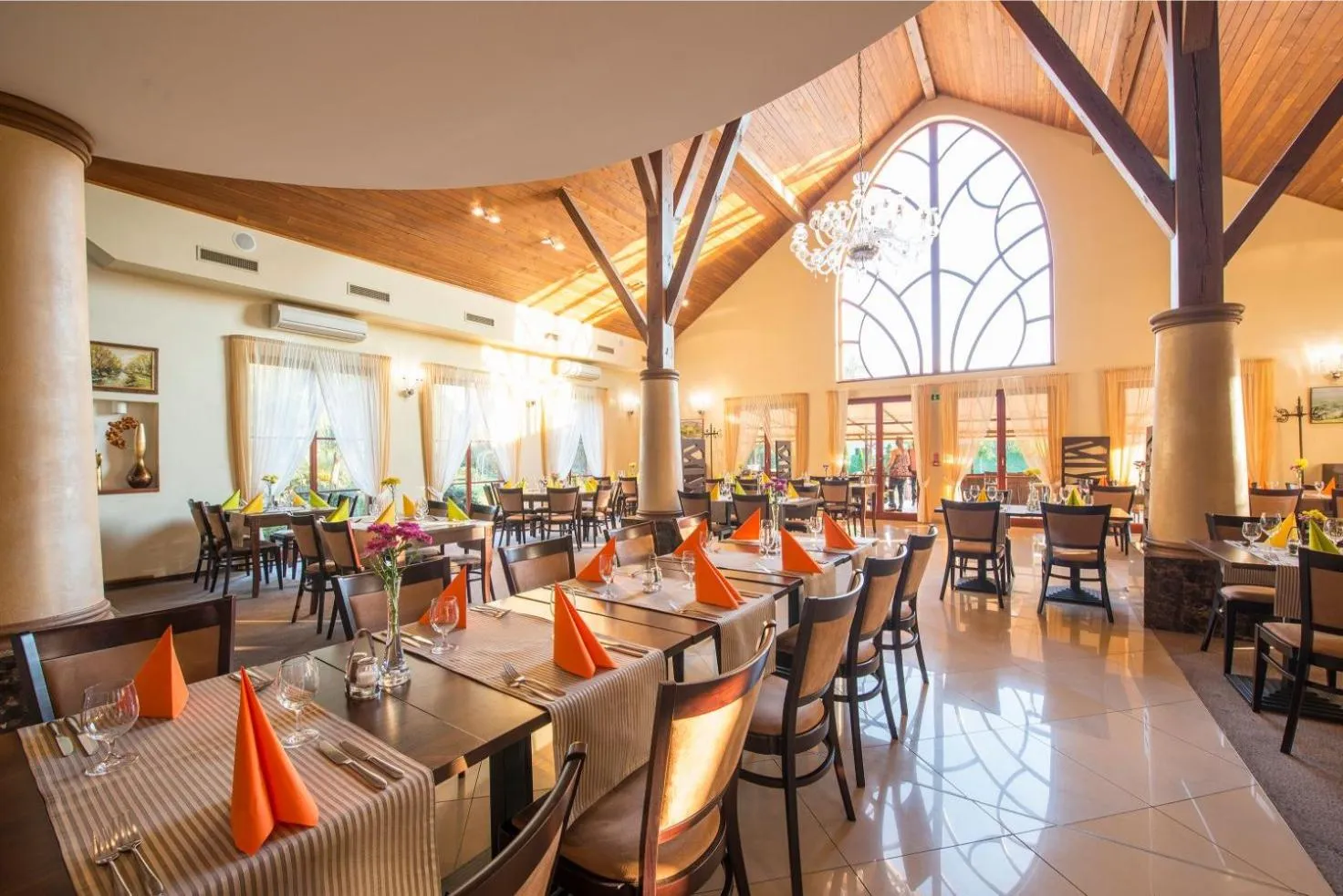 Restaurant/places to eat in Wellness hotel Spark