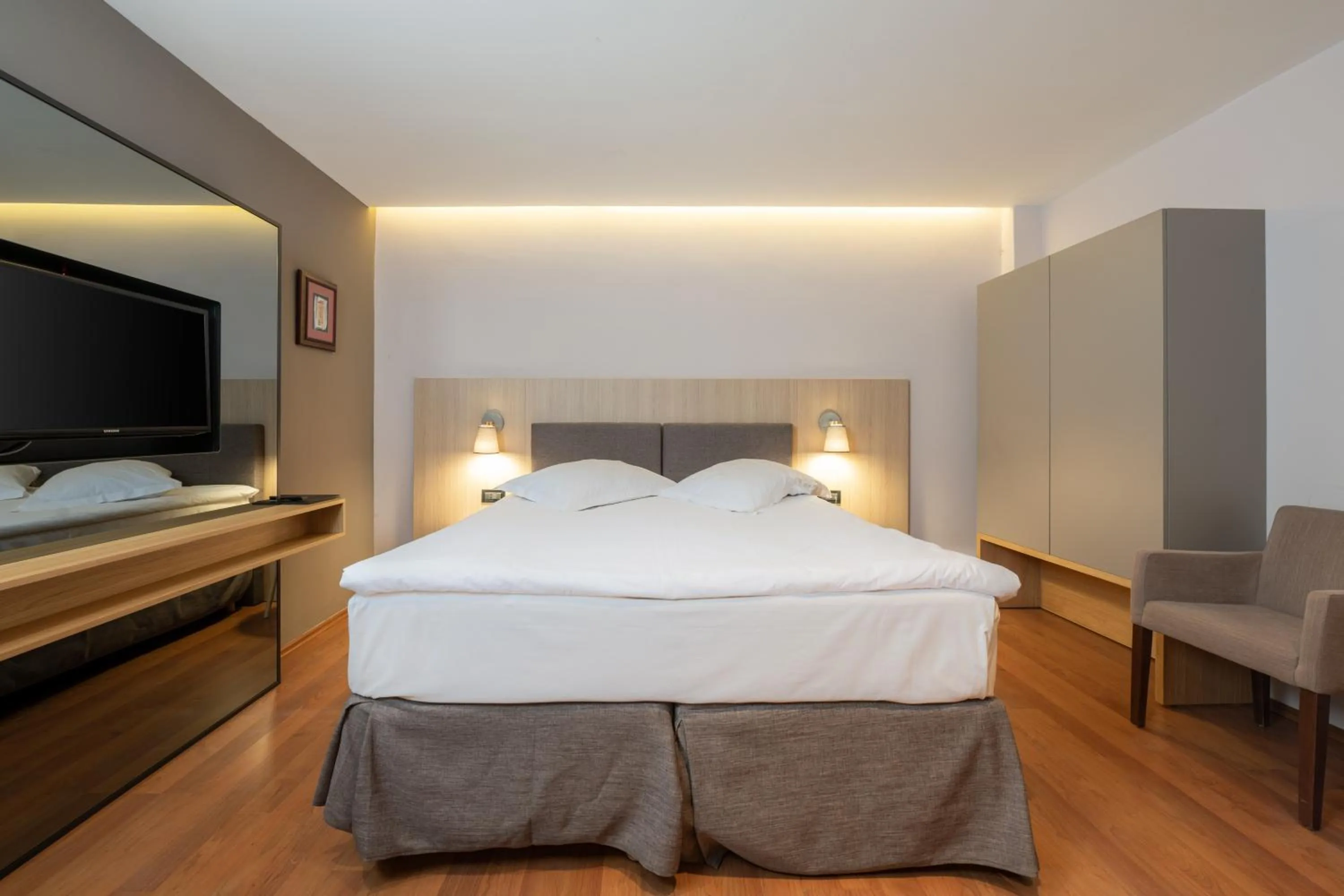 Bed in Hotel Nostromo