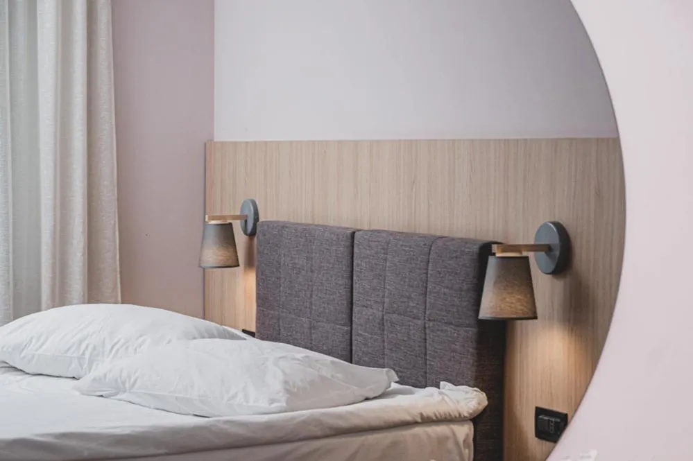 Bed in Hotel Nostromo