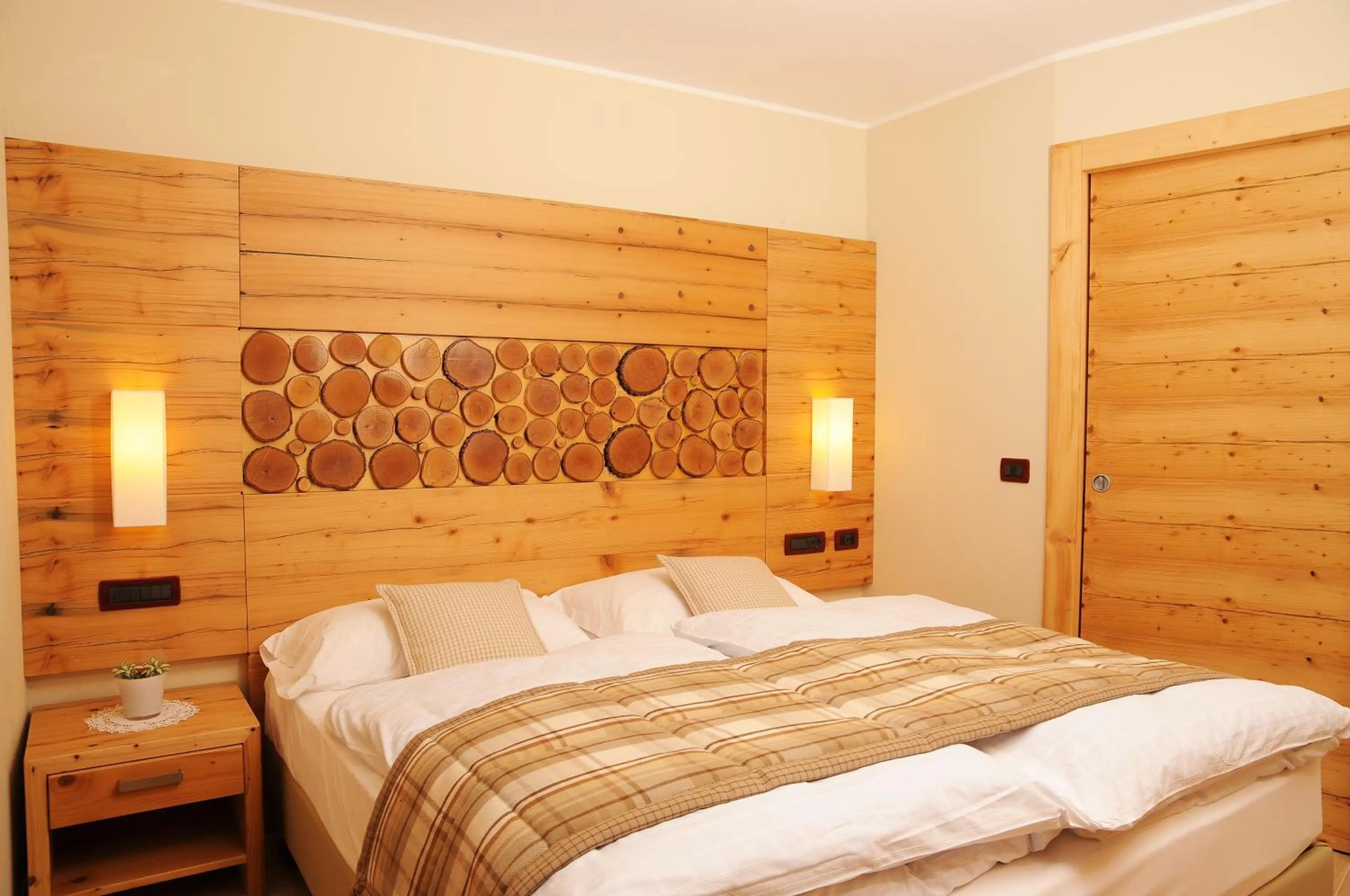 Photo of the whole room, Bed in Residence Marisol Camere & Appartamenti - Mezzana Centre