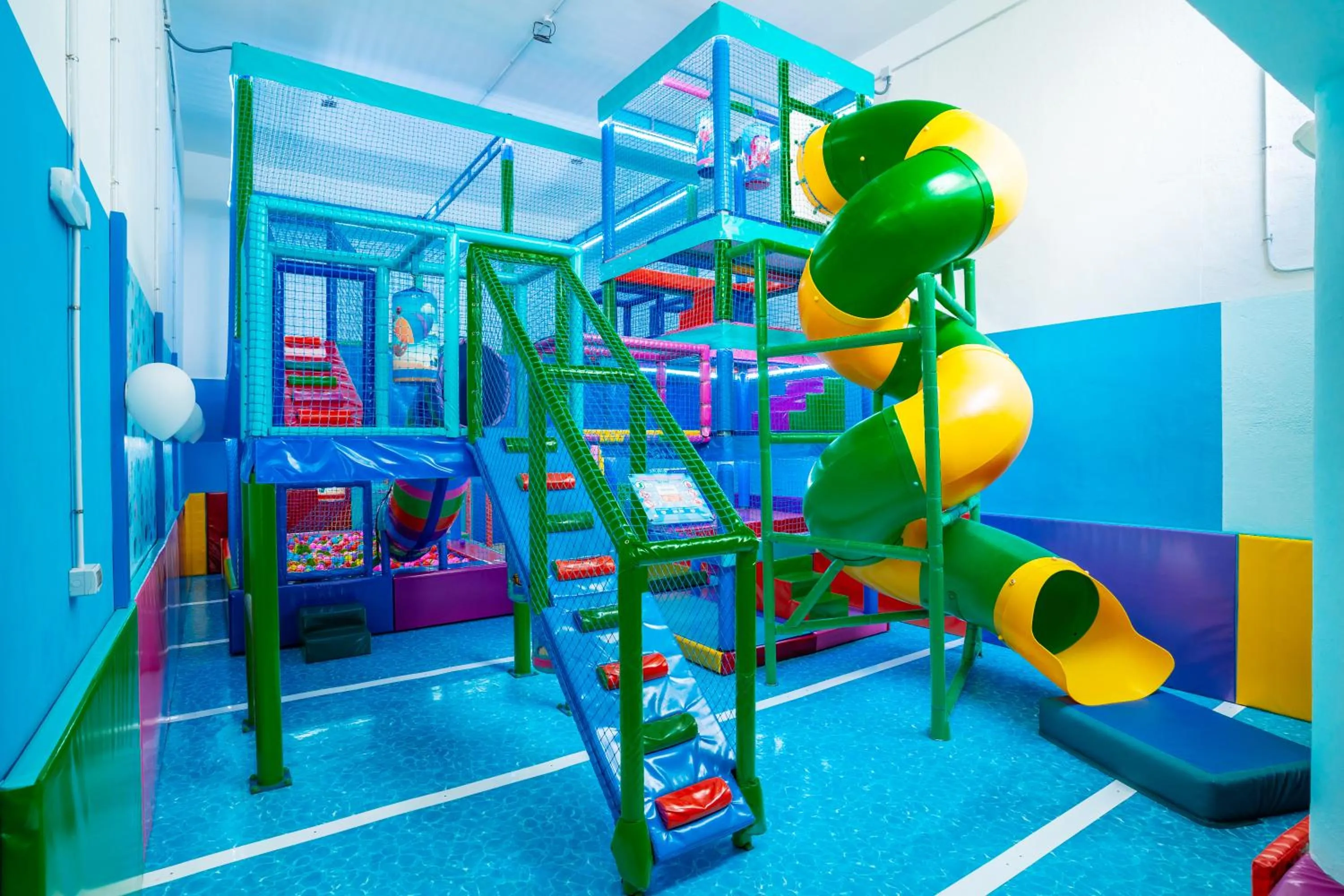 Children play ground in HOVIMA La Pinta Beachfront Family Hotel