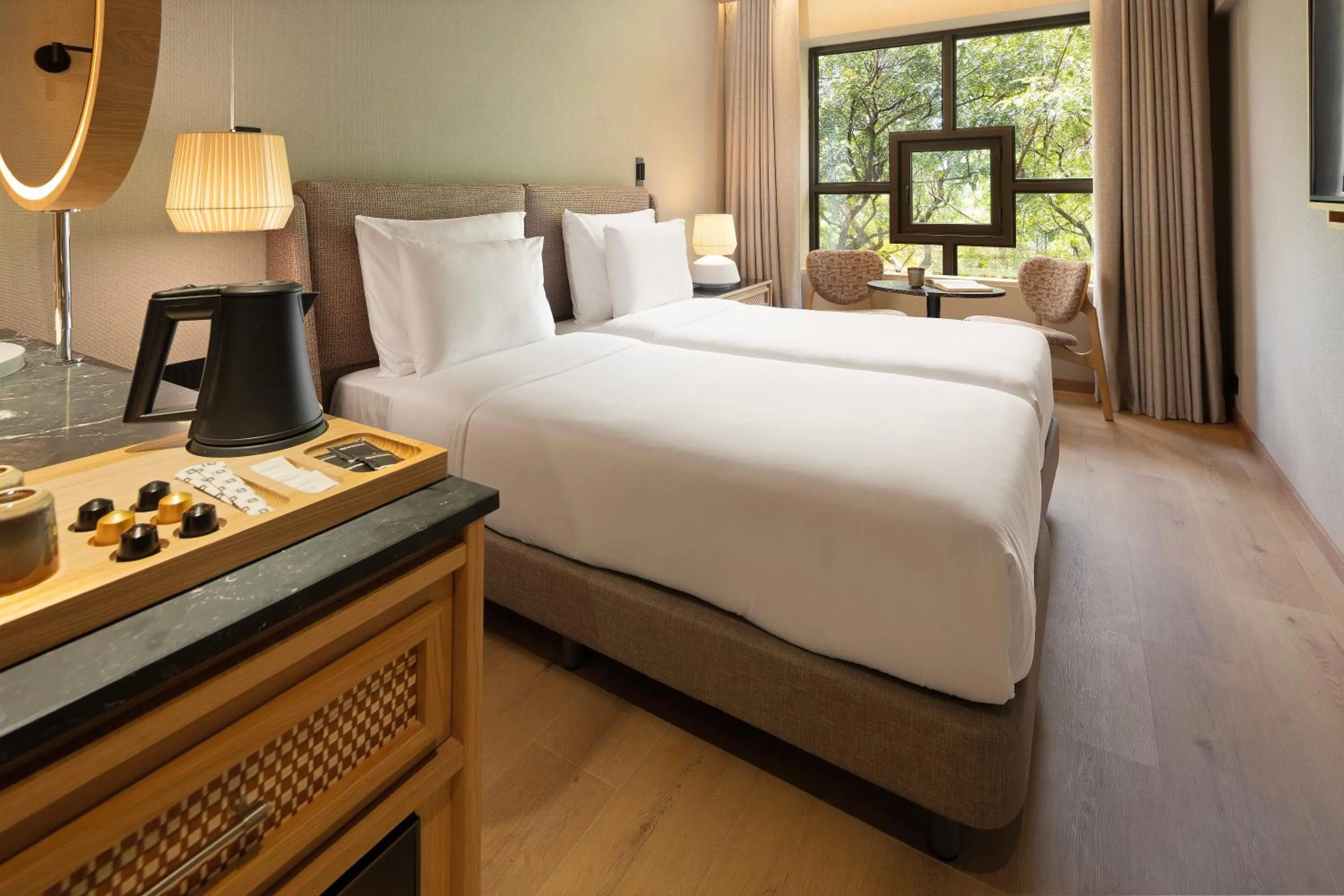 Bedroom, Bed in EVOLUTION Valbom