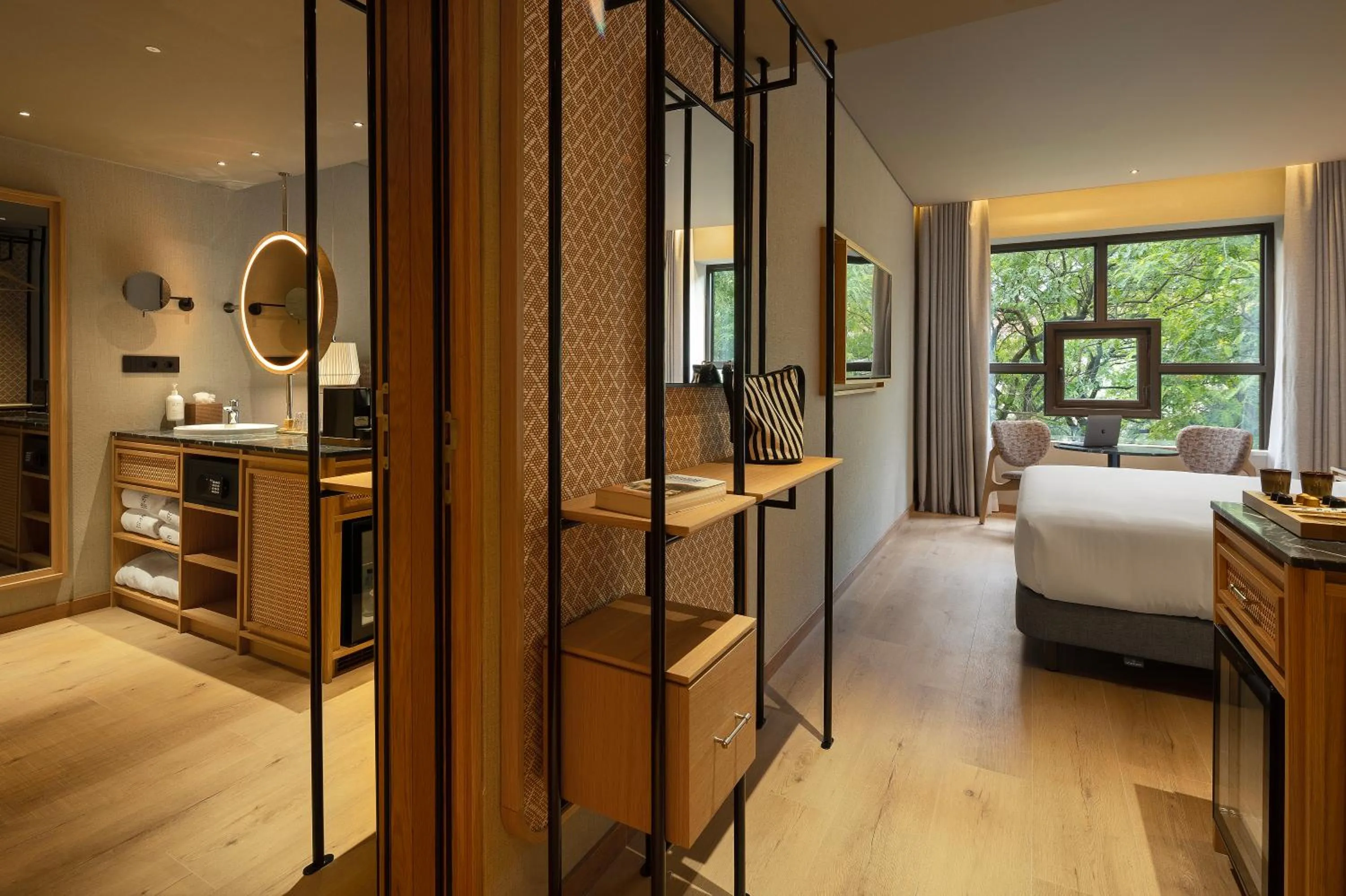 Bedroom, Bed in EVOLUTION Valbom