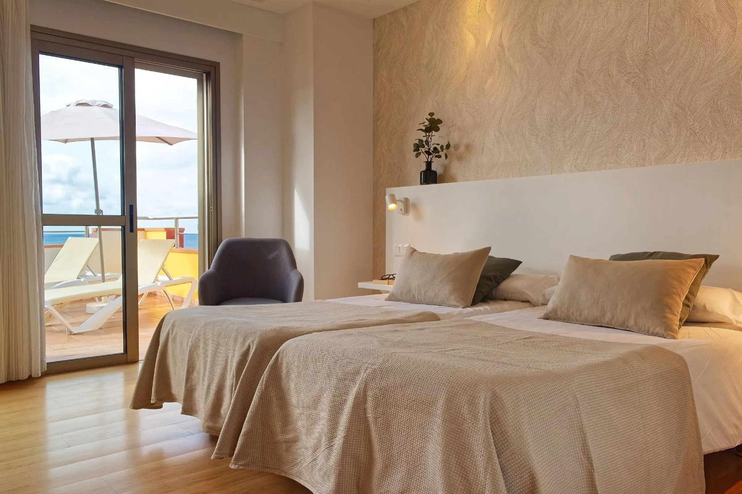 Bedroom, Bed in Apartamentos Maype Canteras