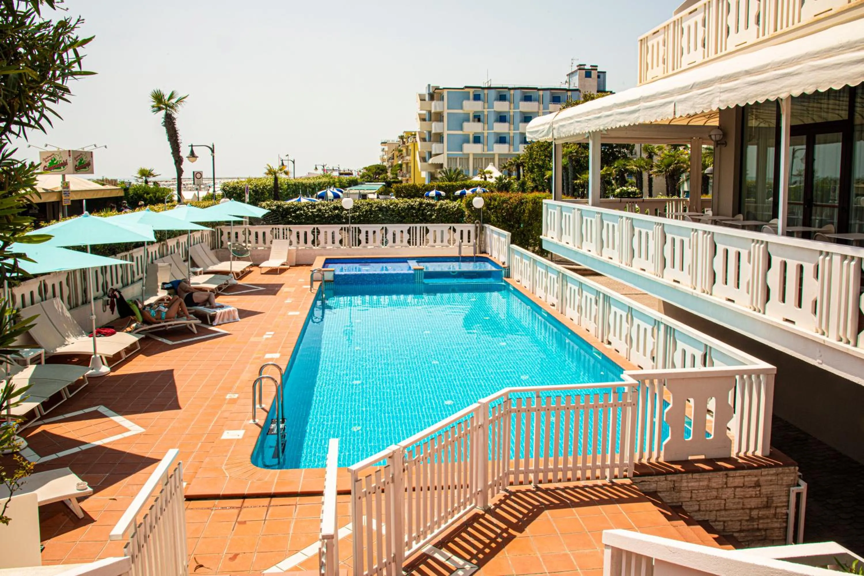 Swimming pool in Hotel Savoy