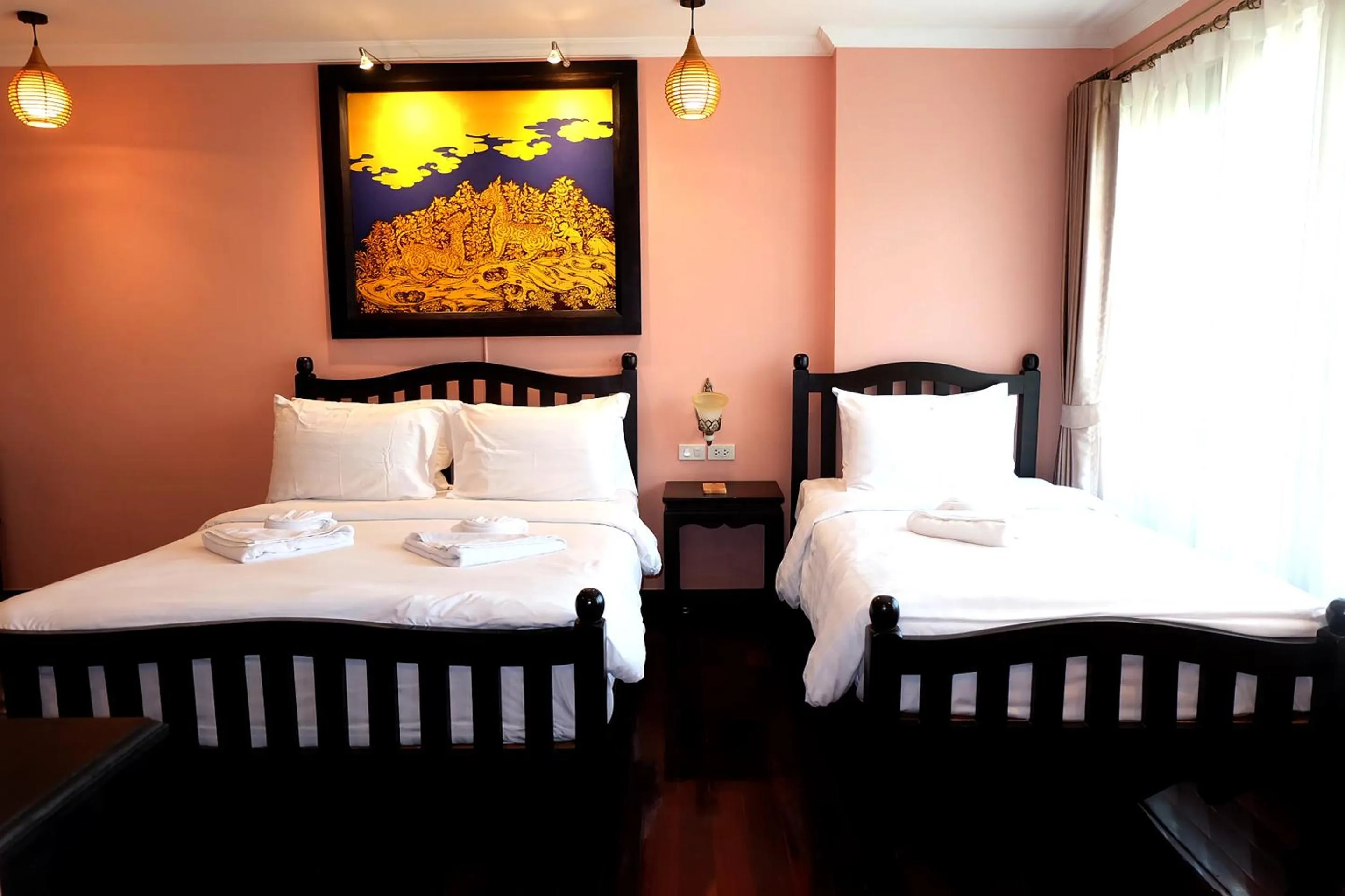 Photo of the whole room, Bed in Siri Heritage Bangkok Hotel