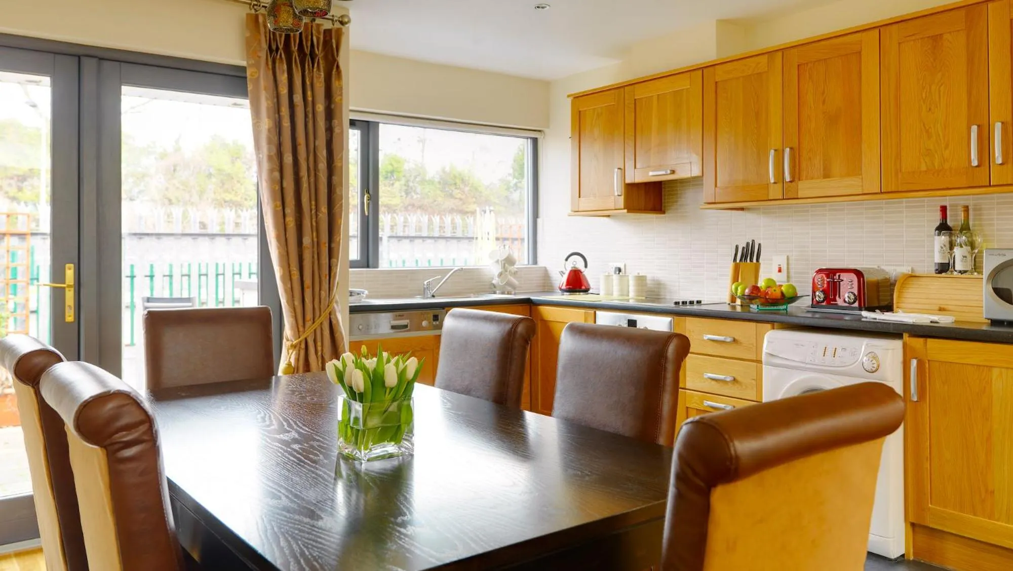 Kitchen or kitchenette in Self Catering Holiday Homes Killarney Town Centre