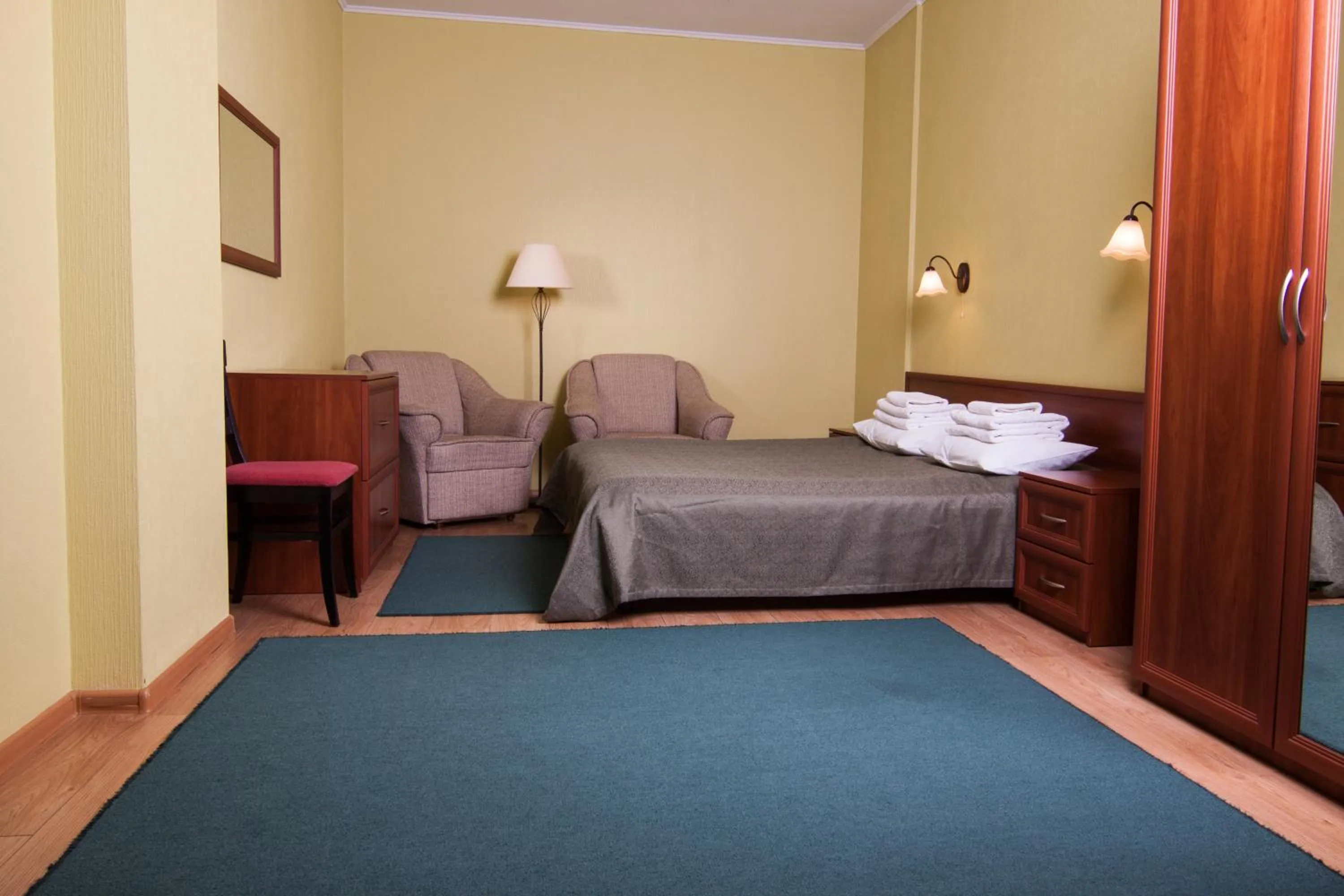 Bedroom, Bed in Mini-hotel on Geroiv Energetykiv Street 18