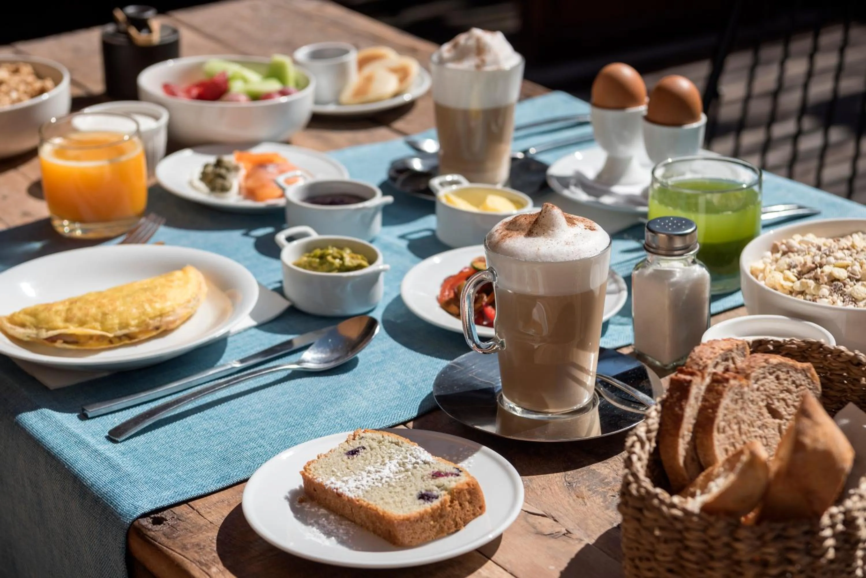 Restaurant/places to eat in Hotel Desertica