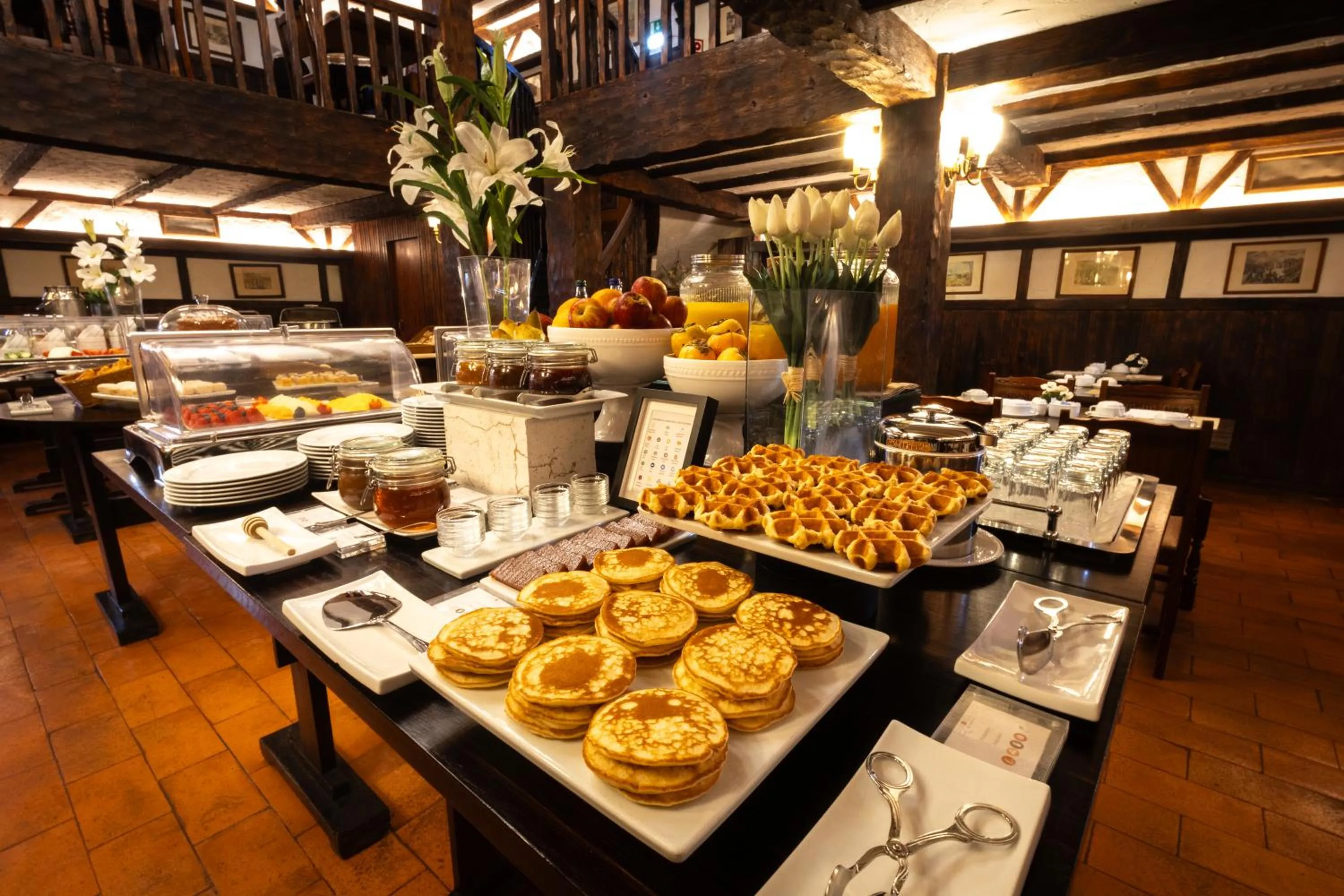 Buffet breakfast in SANA Rex Hotel