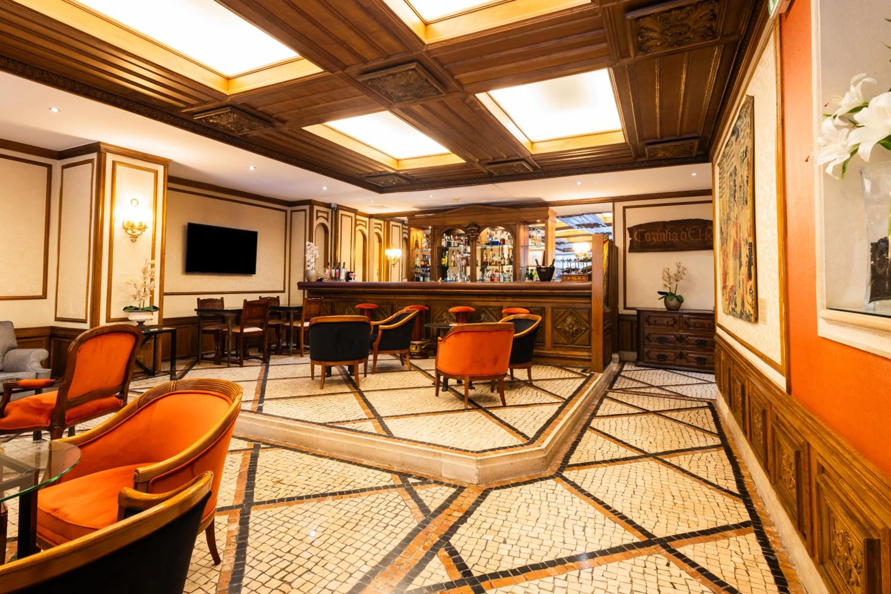 Lounge or bar in SANA Rex Hotel