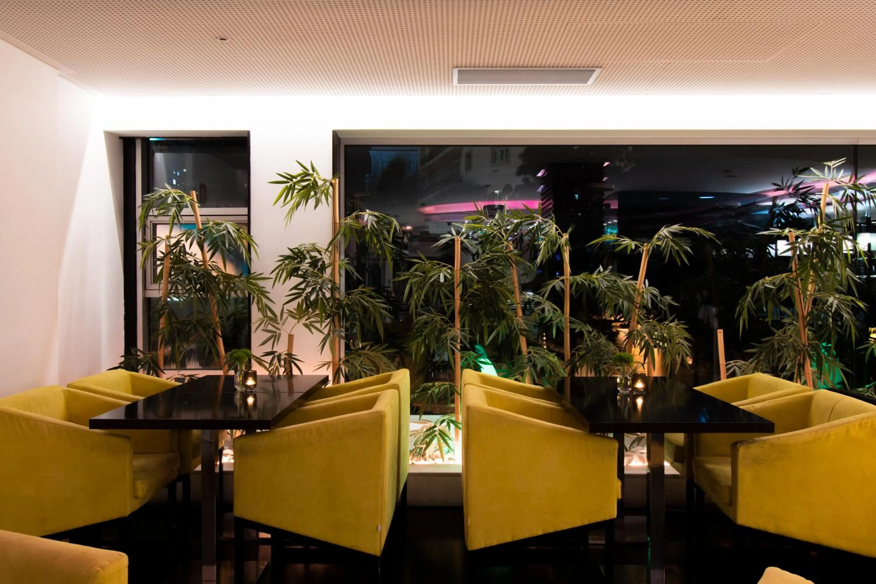 Living room in SANA Capitol Hotel