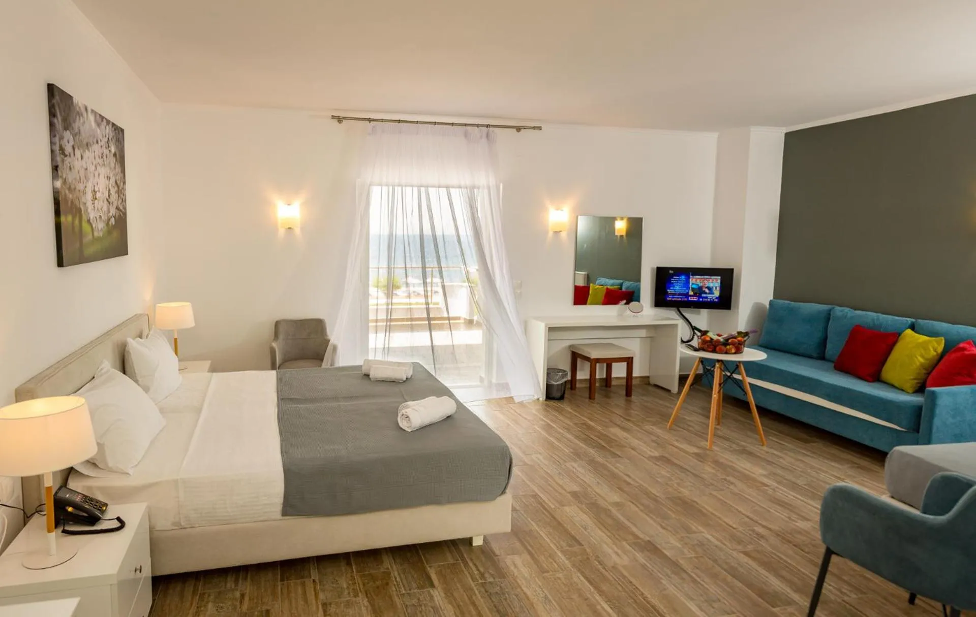 Photo of the whole room in Blue Sea Hotel