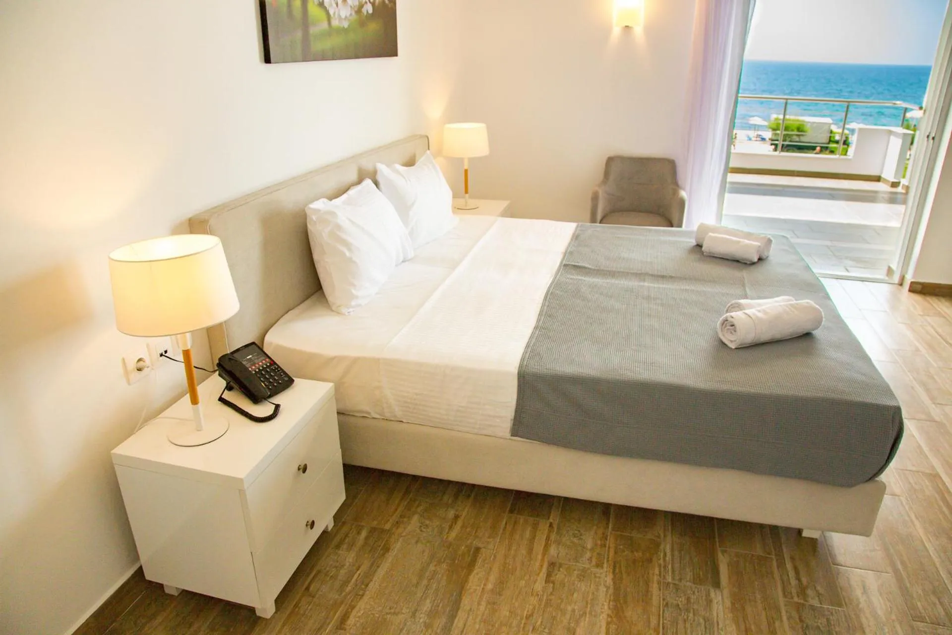 Photo of the whole room, Bed in Blue Sea Hotel