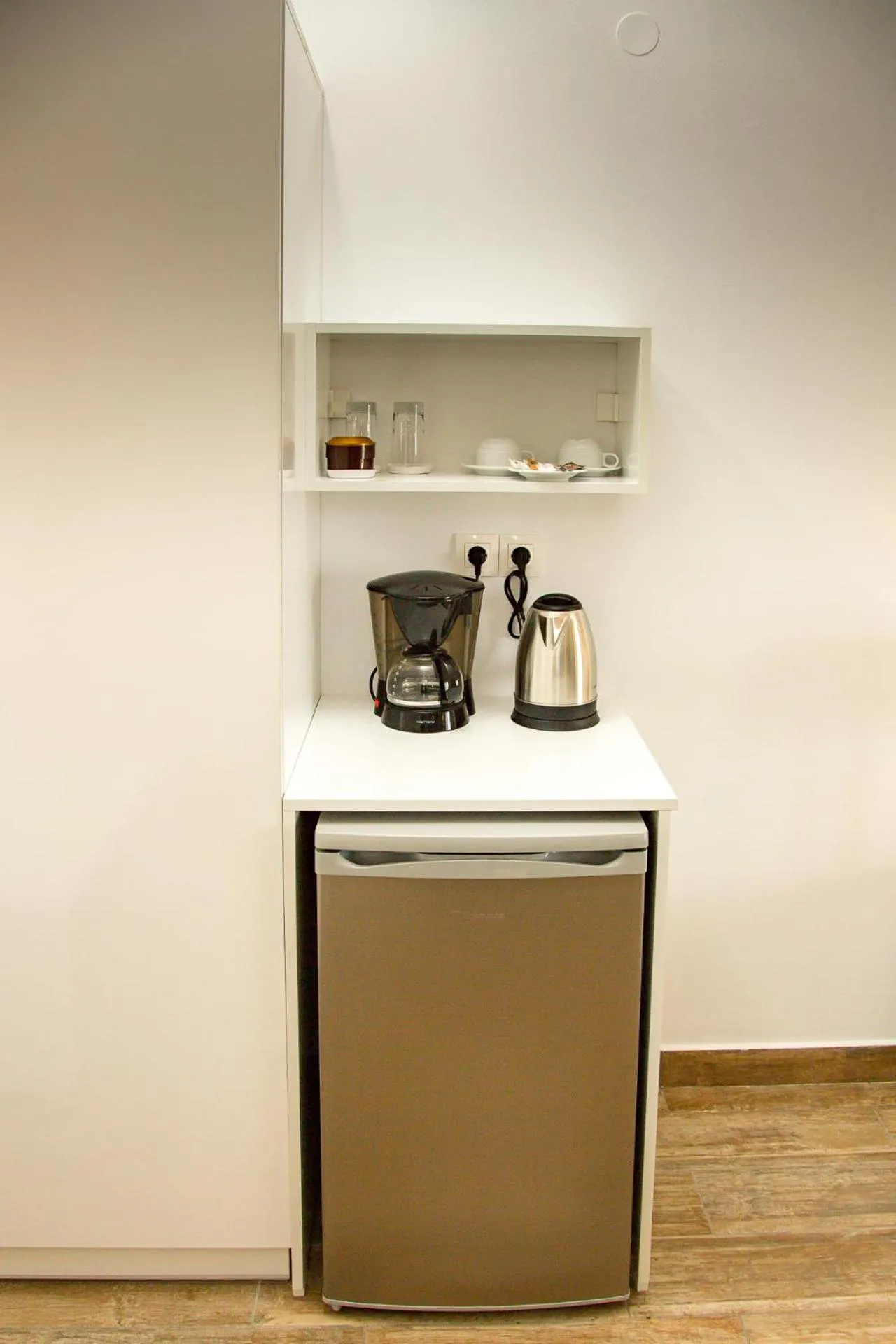 Coffee/tea facilities in Blue Sea Hotel