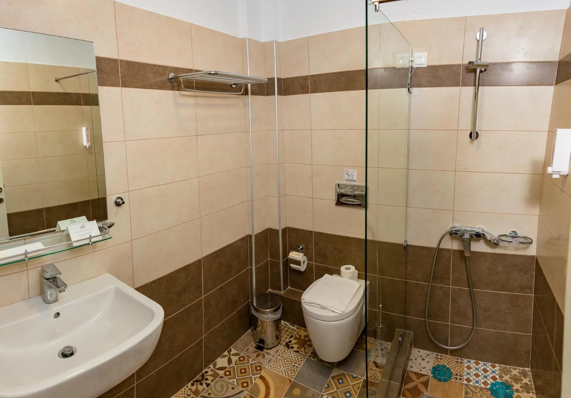 Shower in Blue Sea Hotel