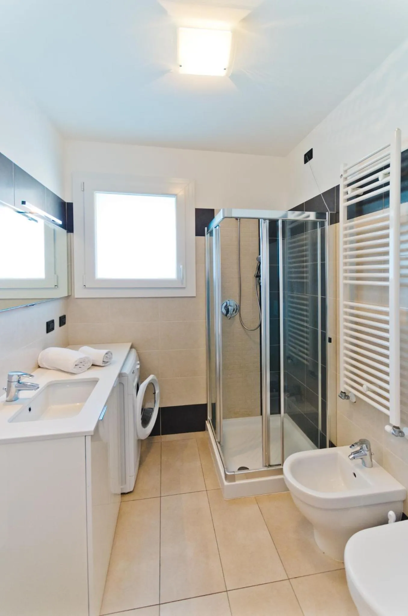 Bathroom in Villa Marina Apartments - Agenzia Cocal