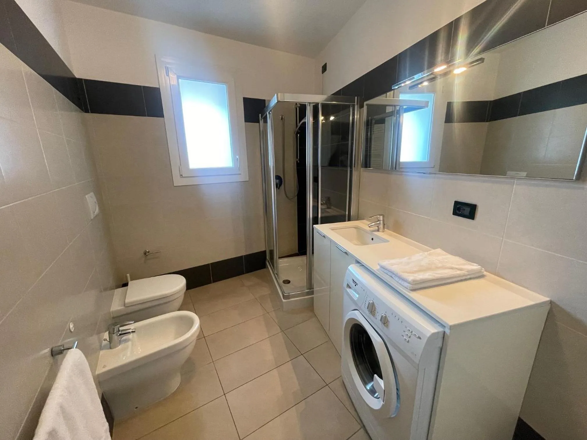 Shower in Villa Marina Apartments - Agenzia Cocal