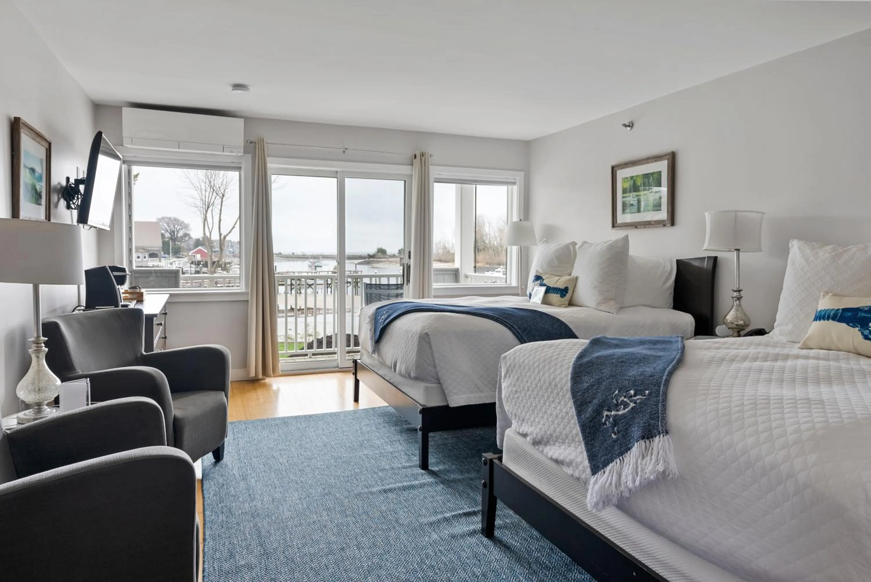 Bedroom, Bed in The Nonantum Resort