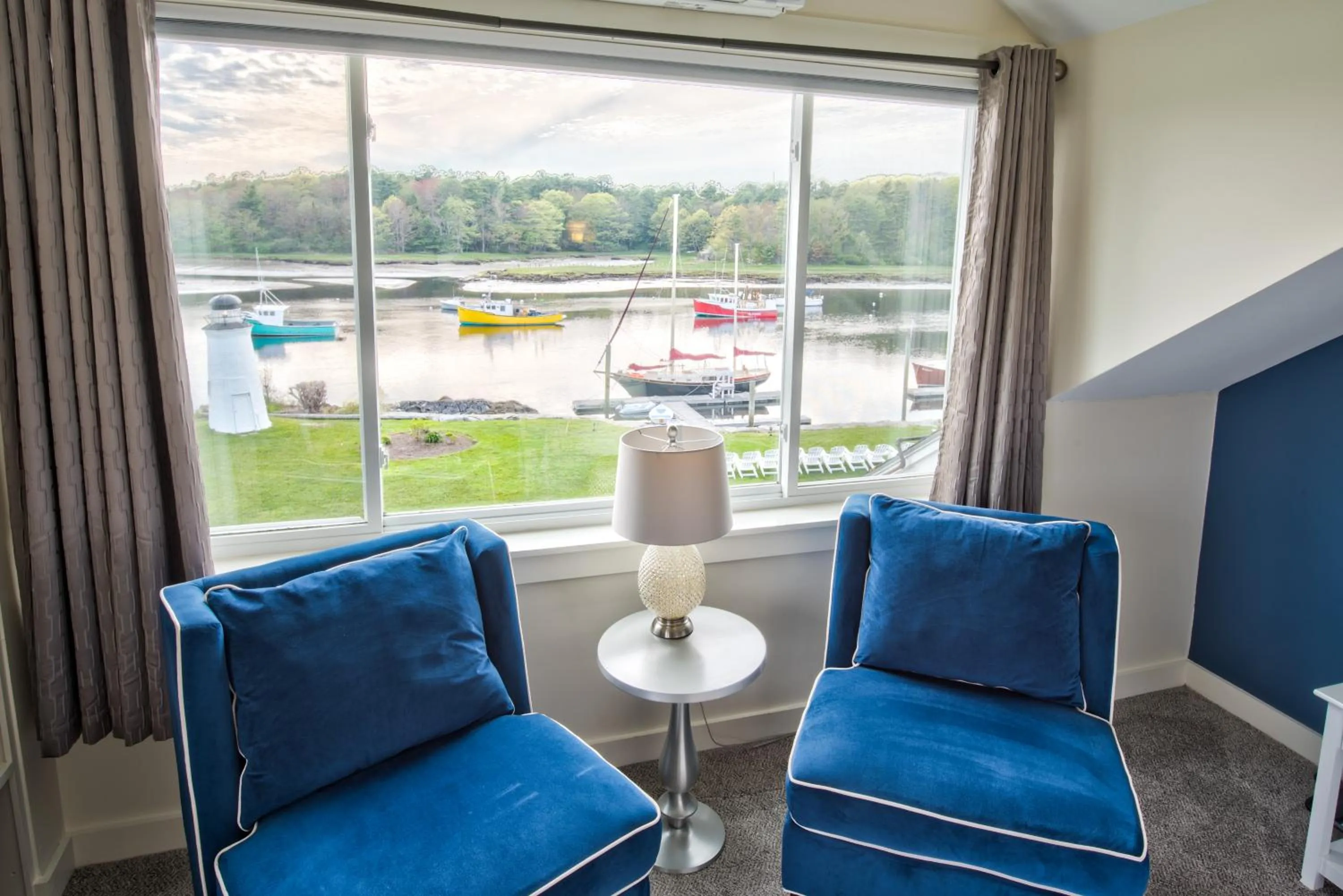 Seating area in The Nonantum Resort