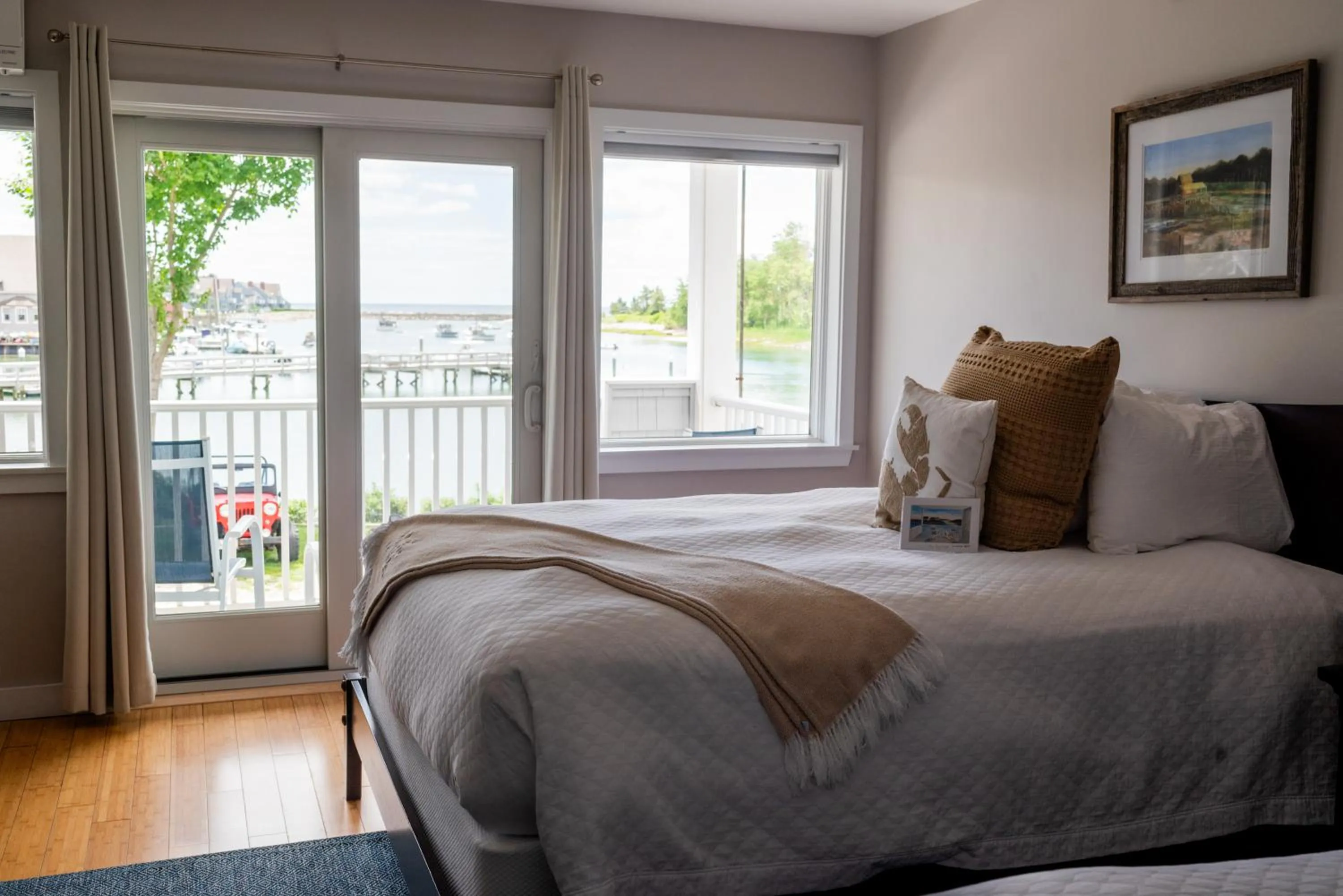 Bedroom, Bed in The Nonantum Resort