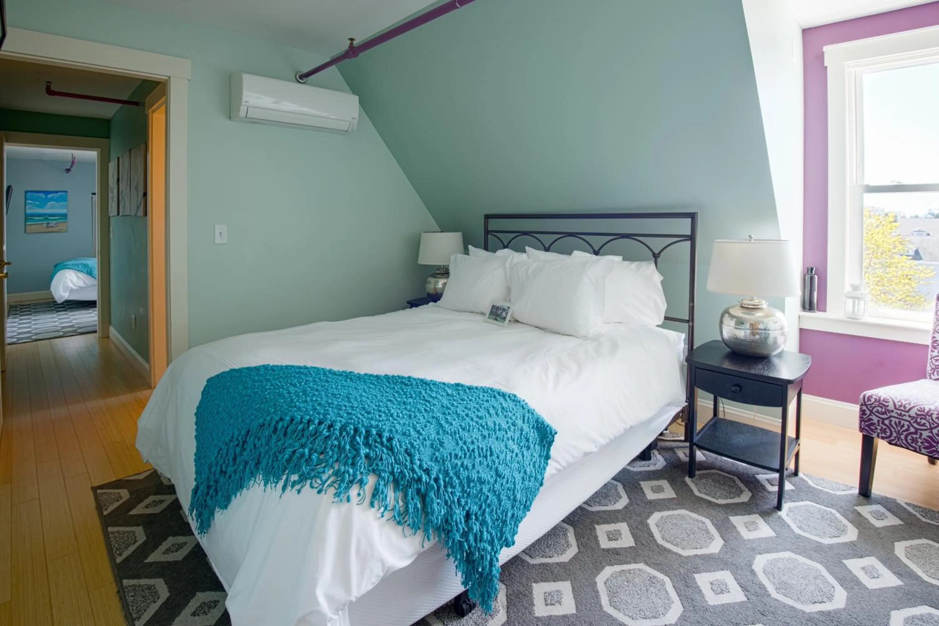 Bed in The Nonantum Resort