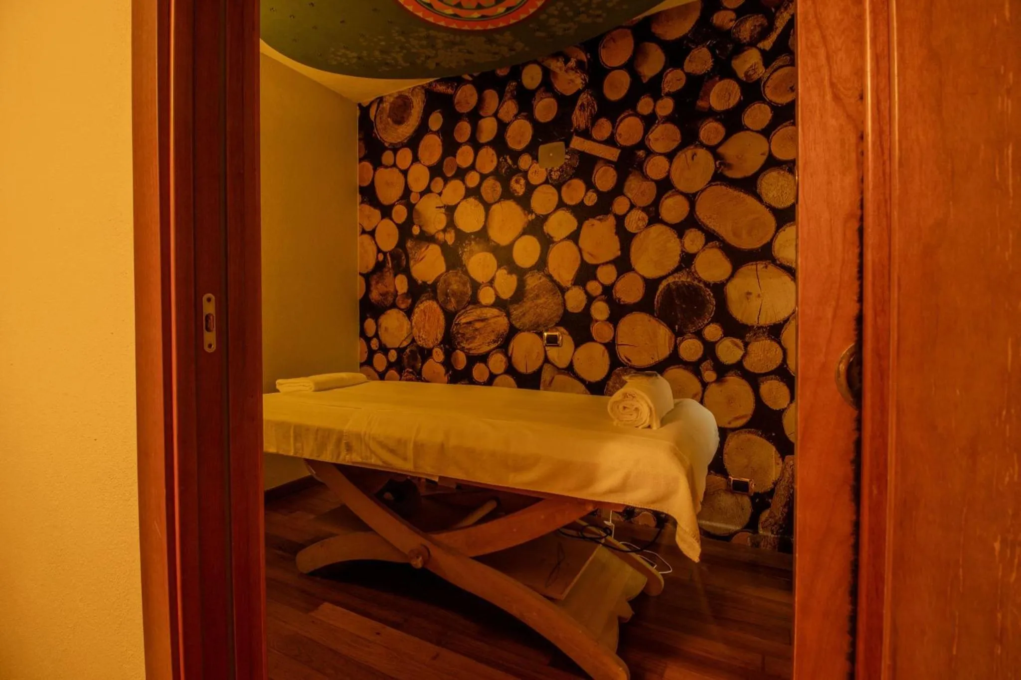 Massage in Paradise Hotel & Wellness
