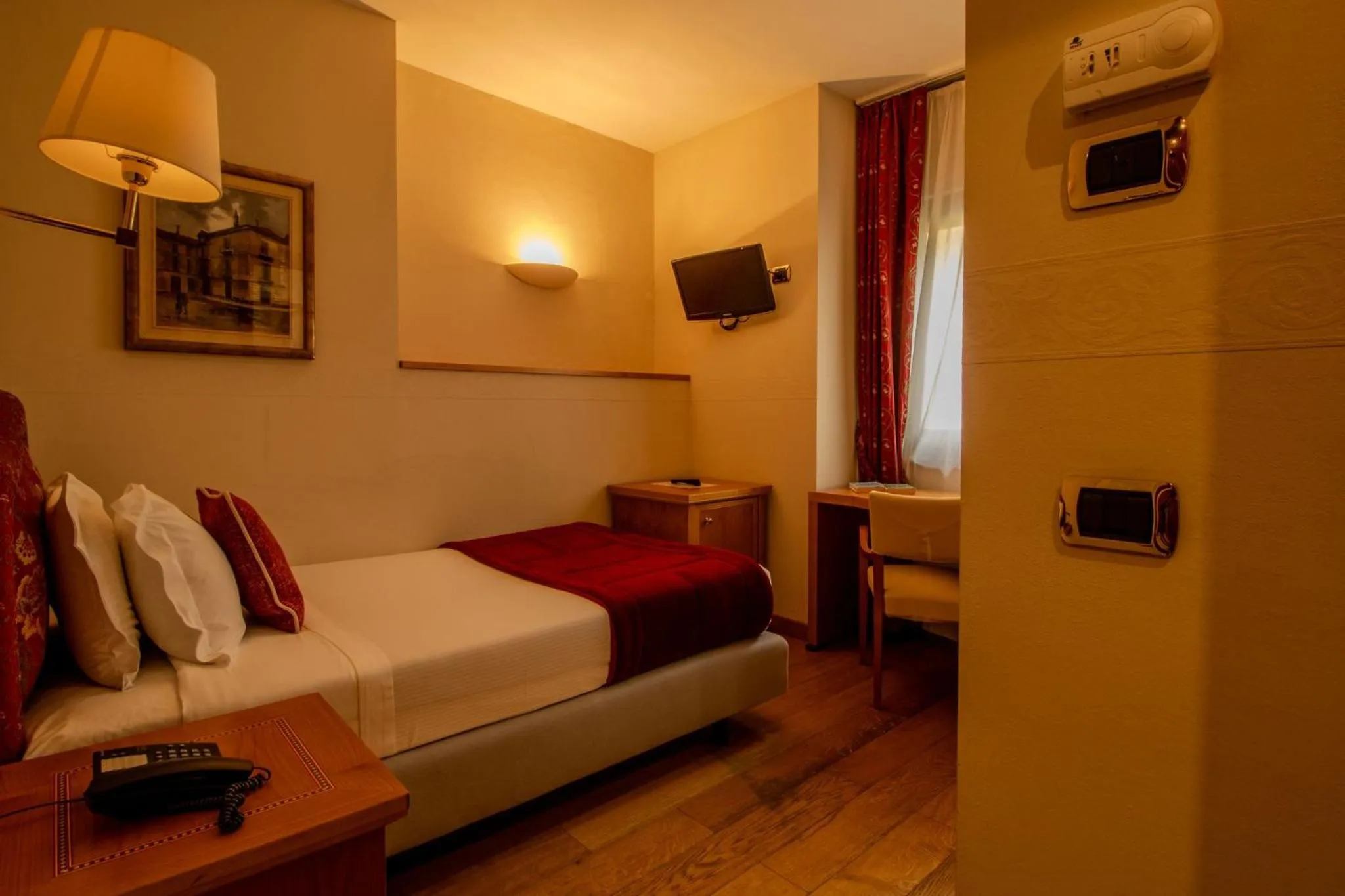 Bedroom, Bed in Paradise Hotel & Wellness