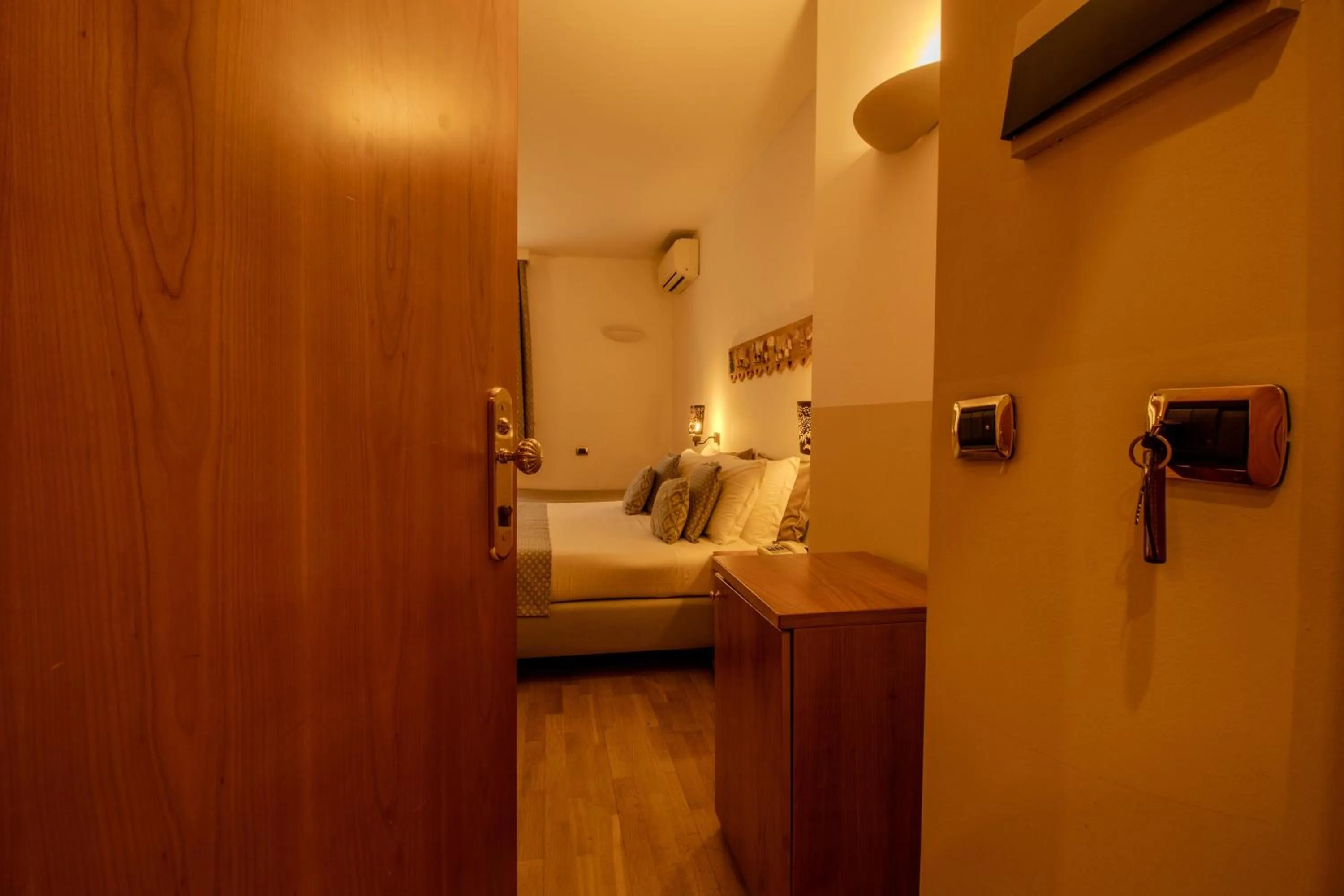 Photo of the whole room, Bed in Paradise Hotel & Wellness