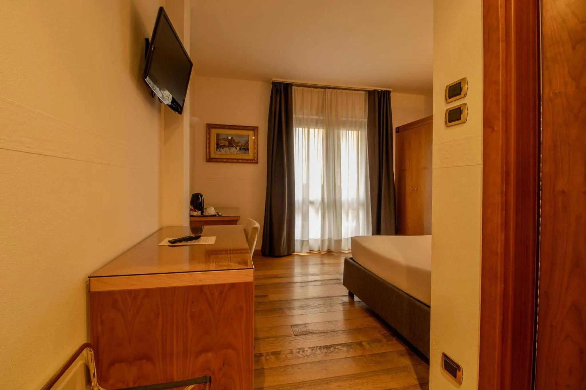 Seating area, Bed in Paradise Hotel & Wellness