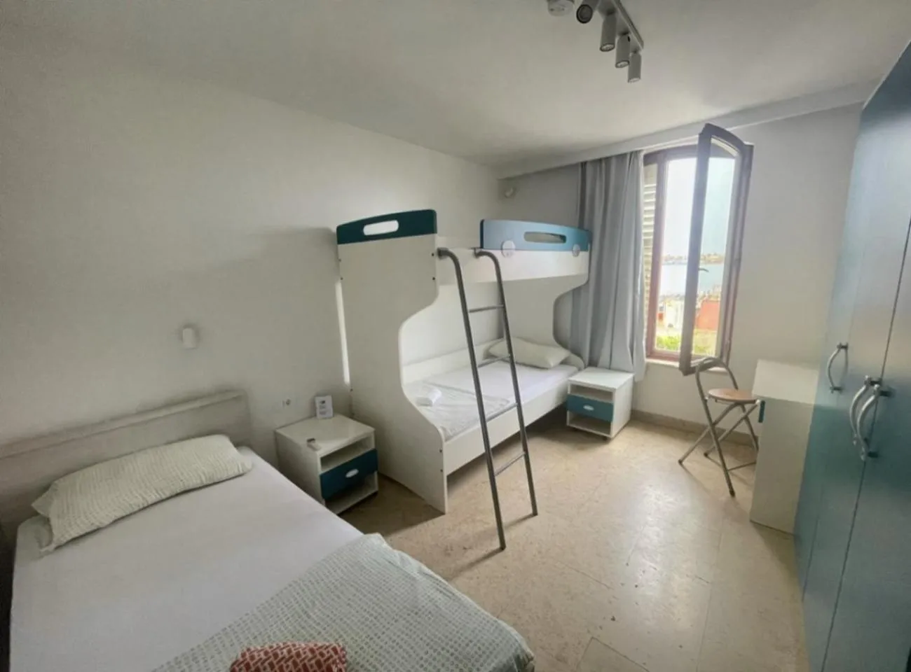 TV and multimedia, Bed in Hostel Pipištrelo