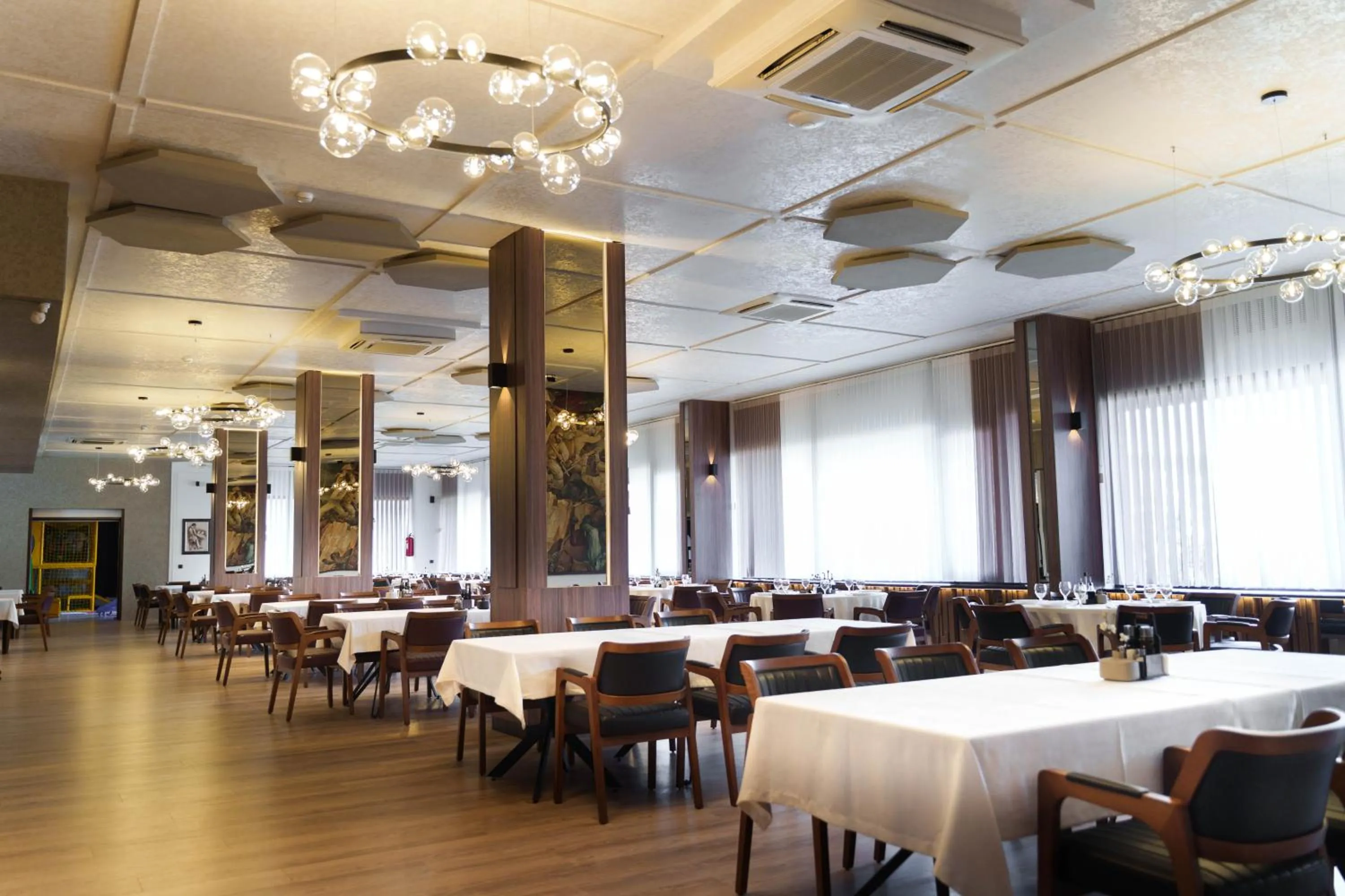 Restaurant/places to eat in Hotel Montana SPA