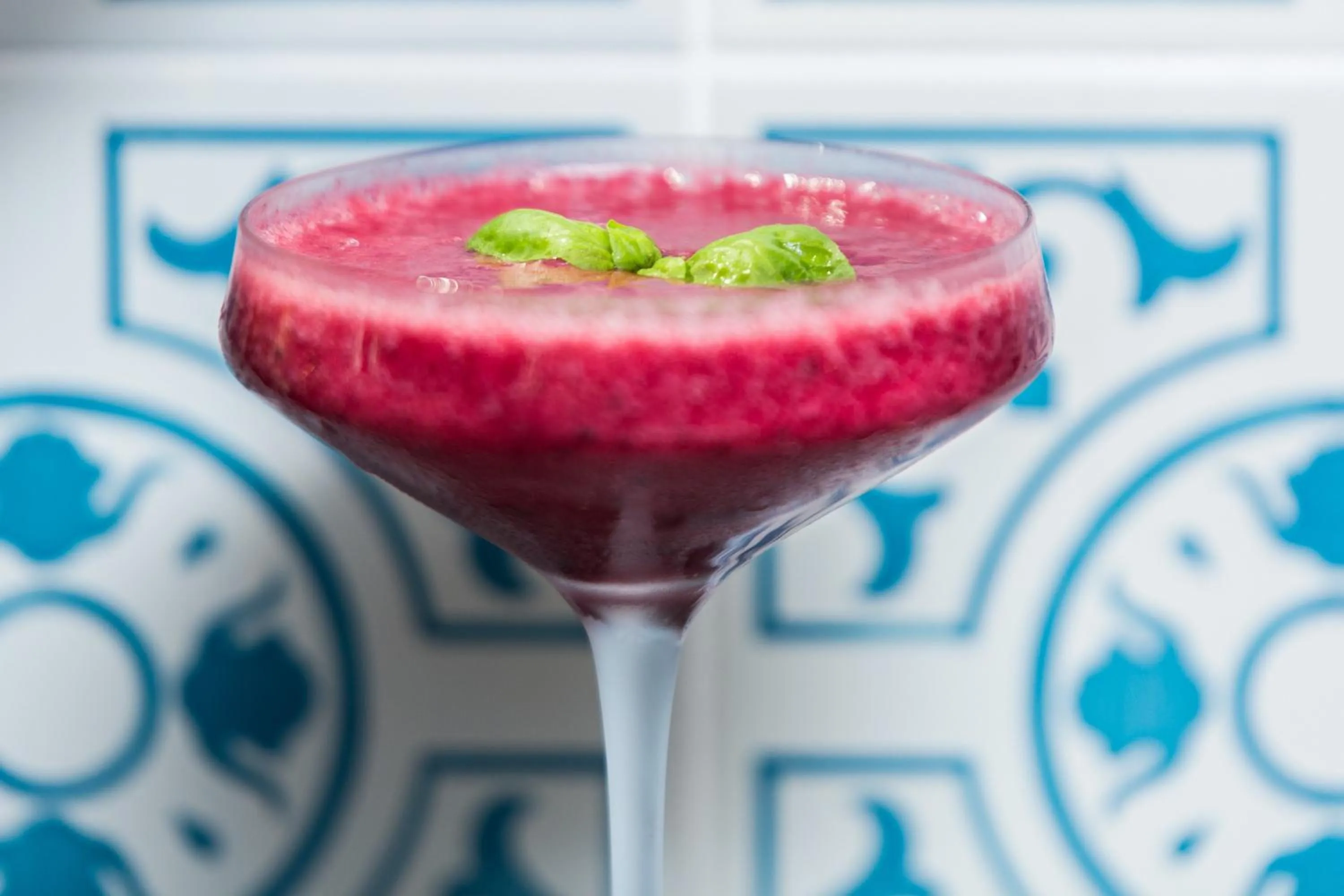 Lounge or bar in Crowne Plaza Porto by IHG