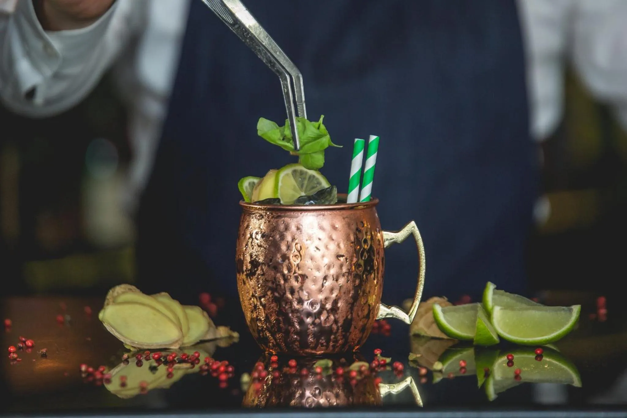 Lounge or bar in Crowne Plaza Porto by IHG