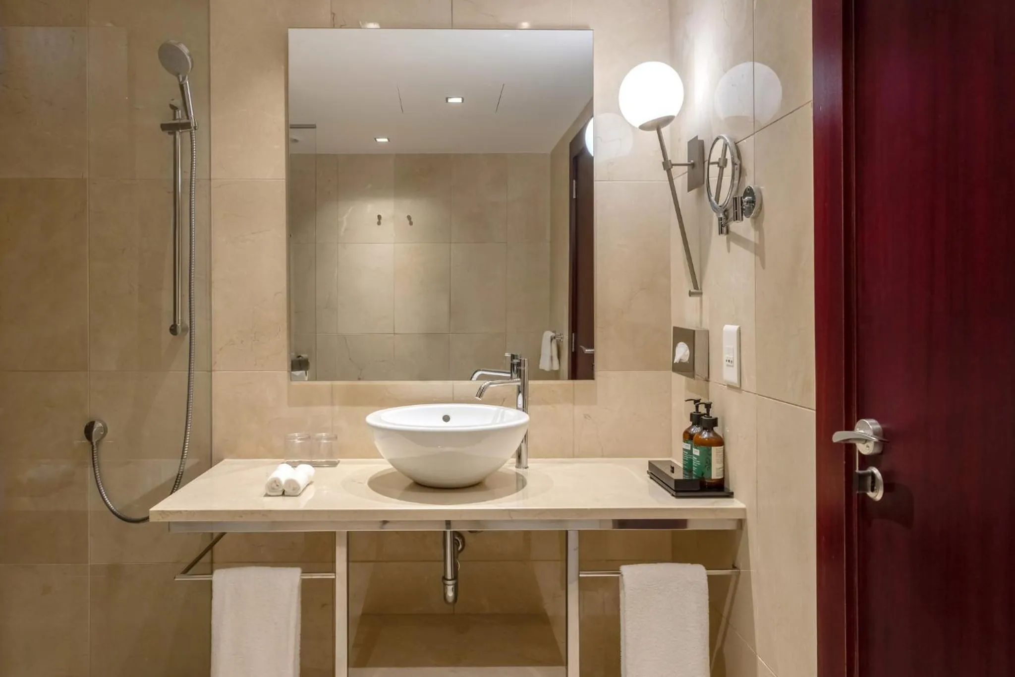 Photo of the whole room in Crowne Plaza Porto by IHG