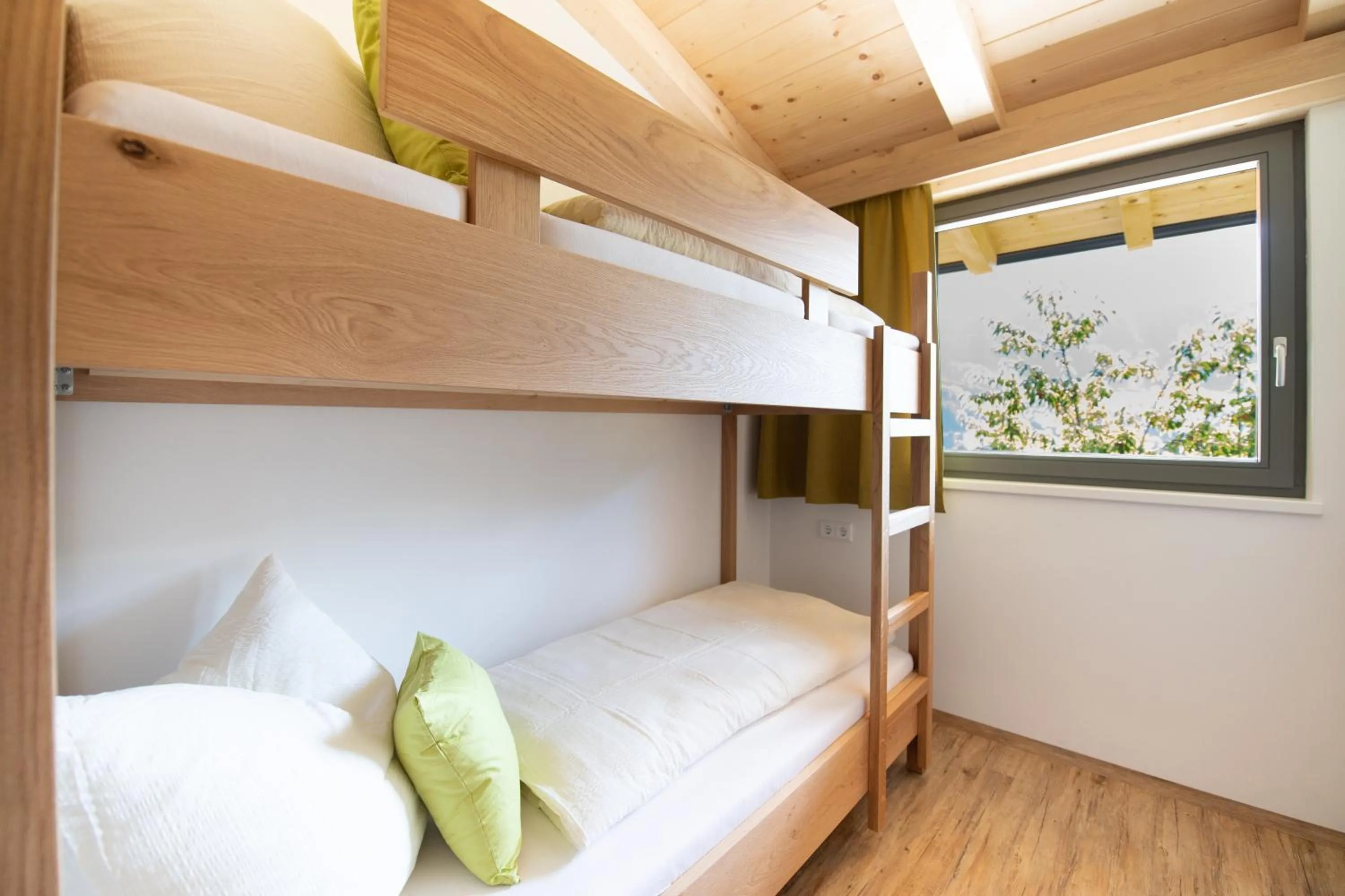 bunk bed, Bed in Binter Apartments