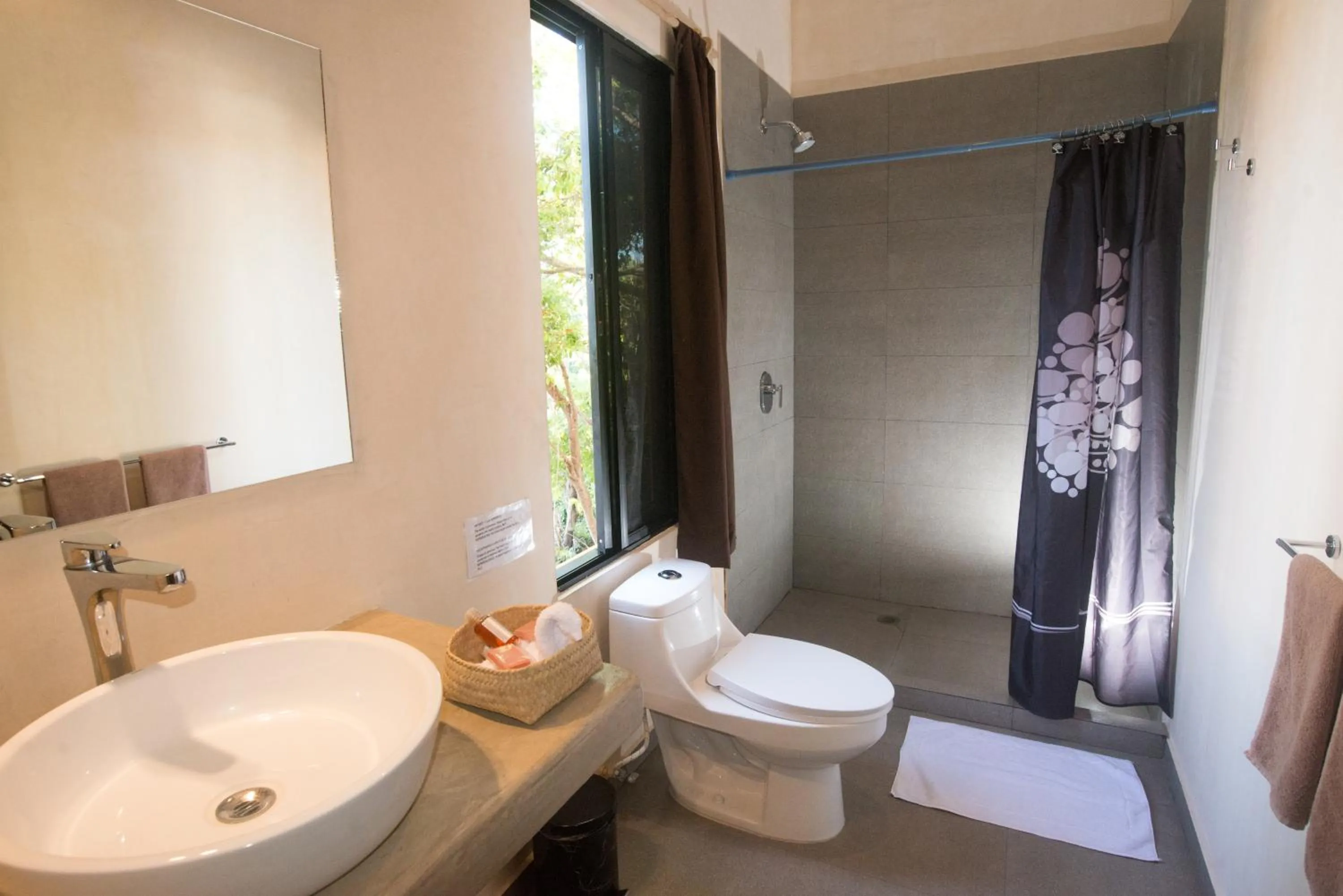 Bathroom in Hotel Uolis Nah