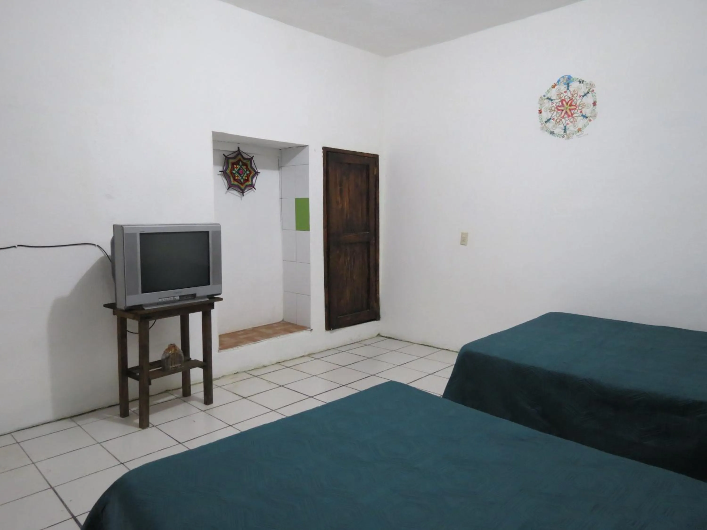 TV and multimedia, TV/Entertainment Center in Casa Verde Xilitla By Rotamundos