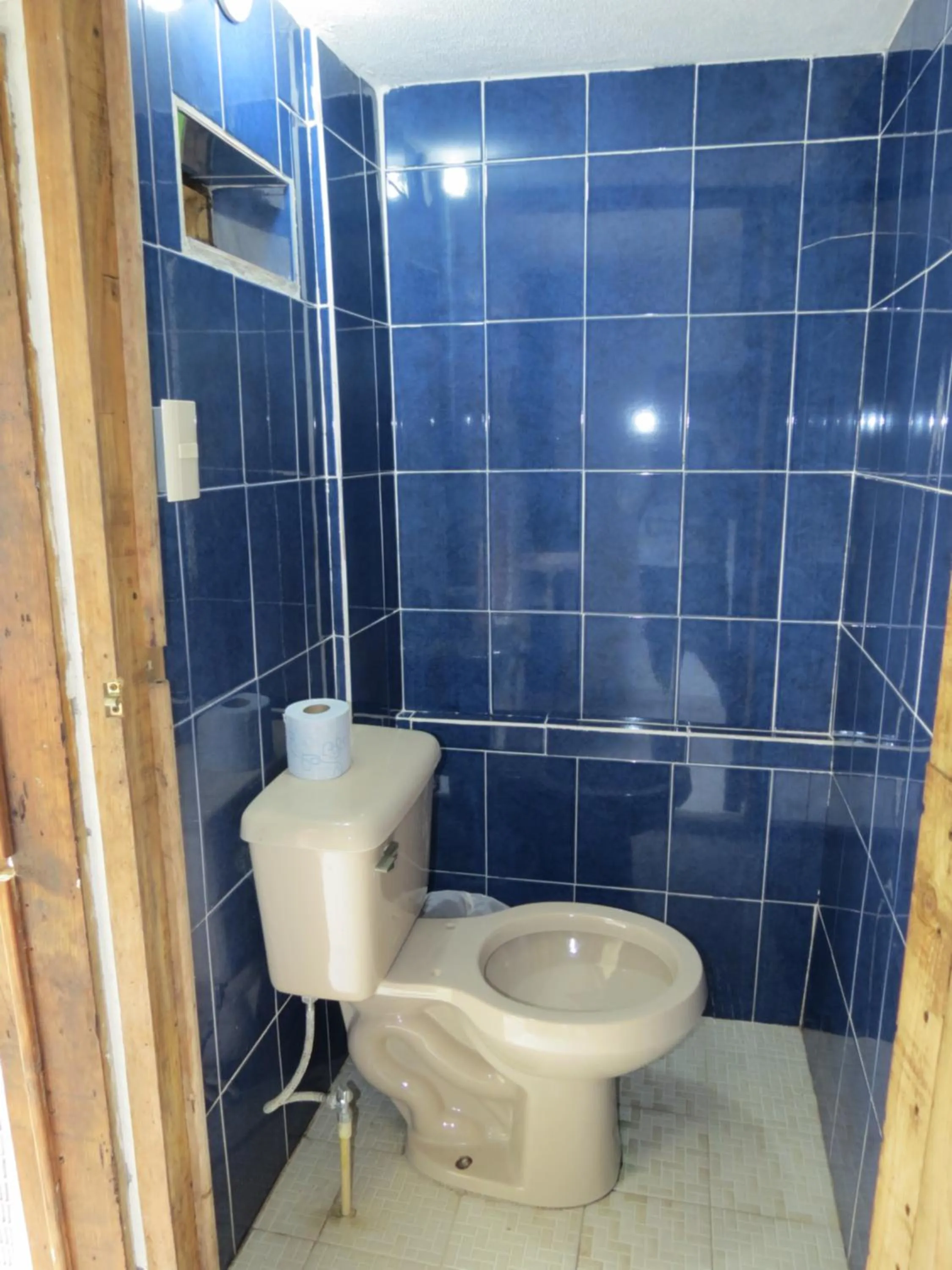 Bathroom in Casa Verde Xilitla By Rotamundos