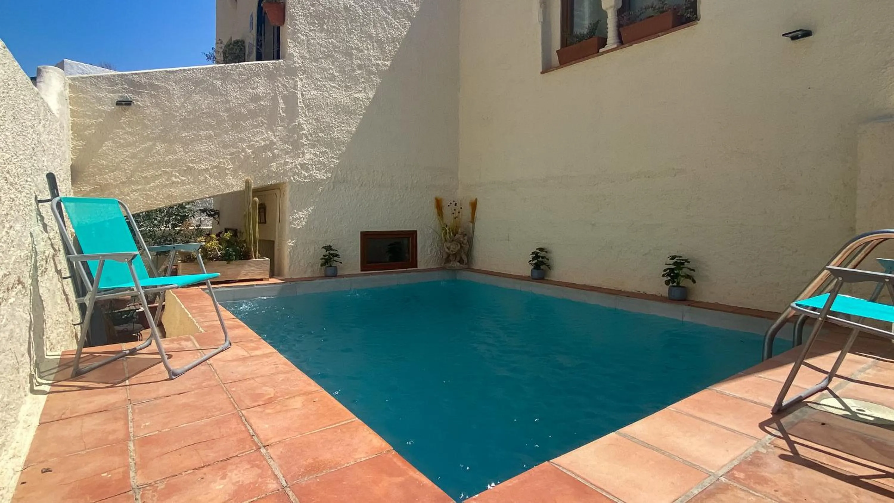 Swimming pool in Apartamento rural Casa Medico