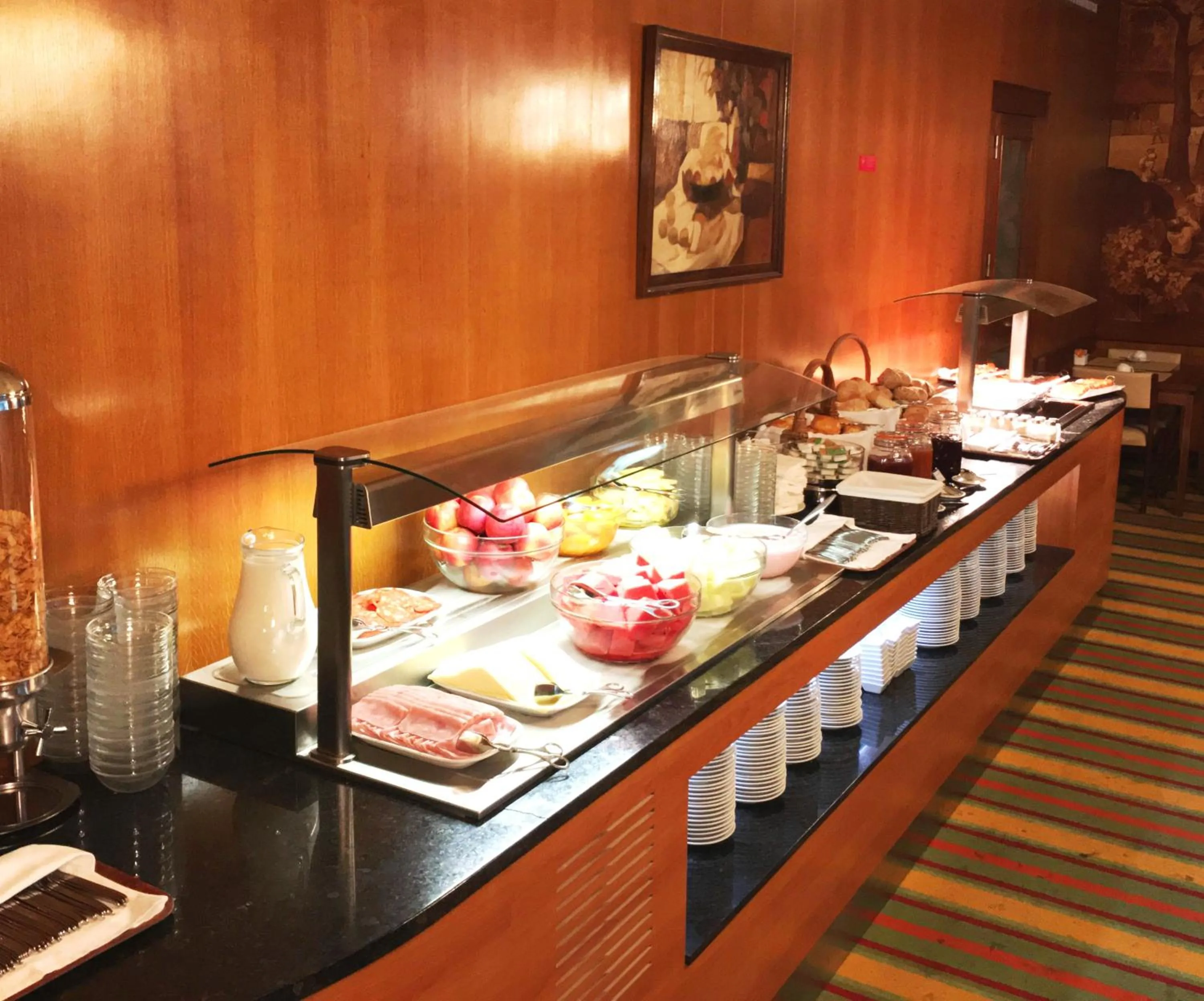 Buffet breakfast in Hotel Miraparque