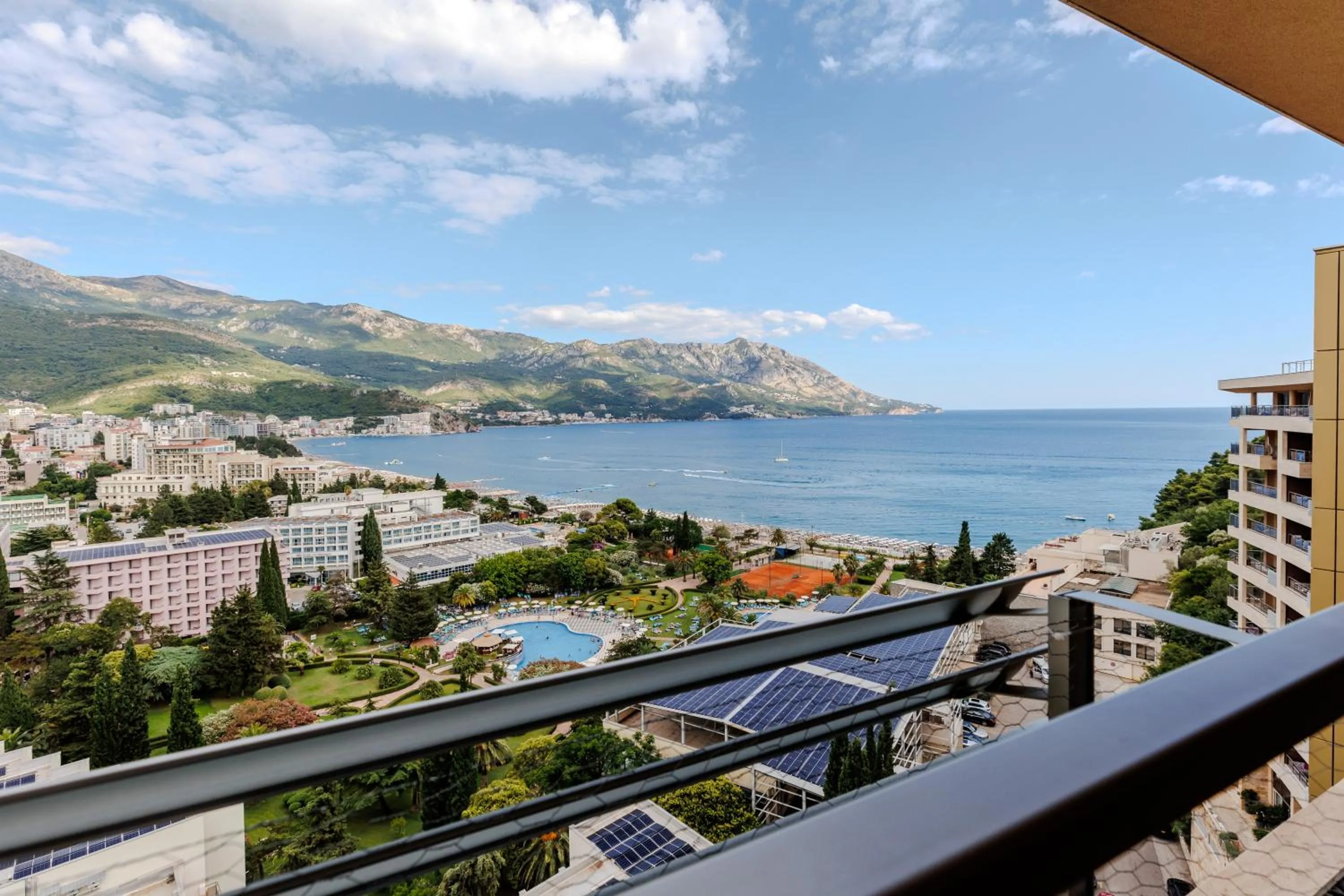 Balcony/Terrace in Hotel Harmonia by Dukley